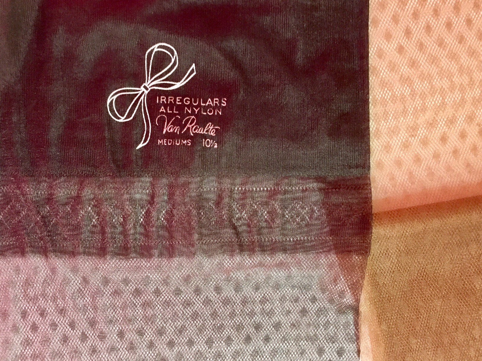 12 PAIRS 6 BLACK 6 CINNAMON Vintage 50 Nylon Stockings FLAT KNIT RHT 10 1/2X33”
