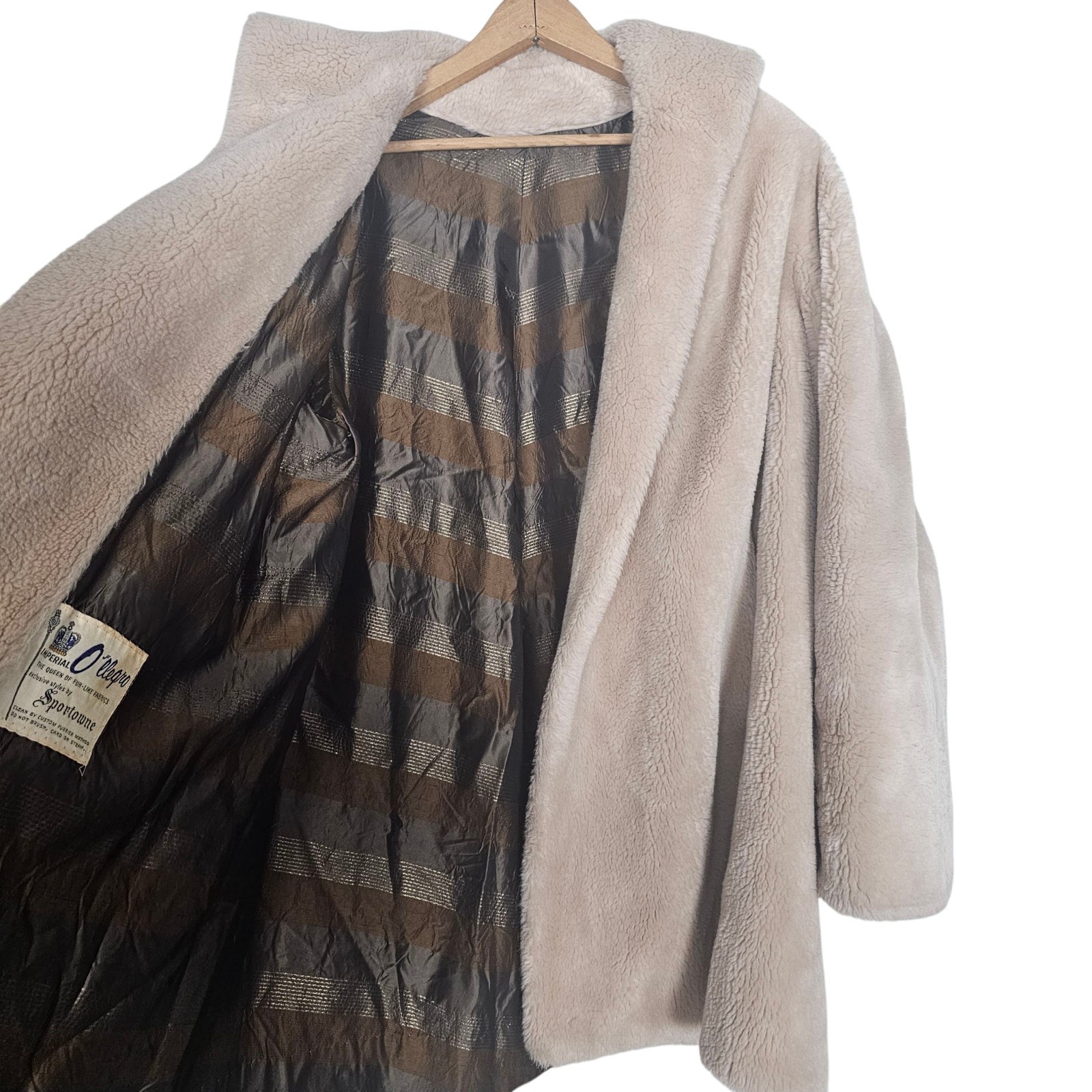 Vintage 1950s Imperial O’llegro by Sportowne Cream Faux Fur Coat Size M