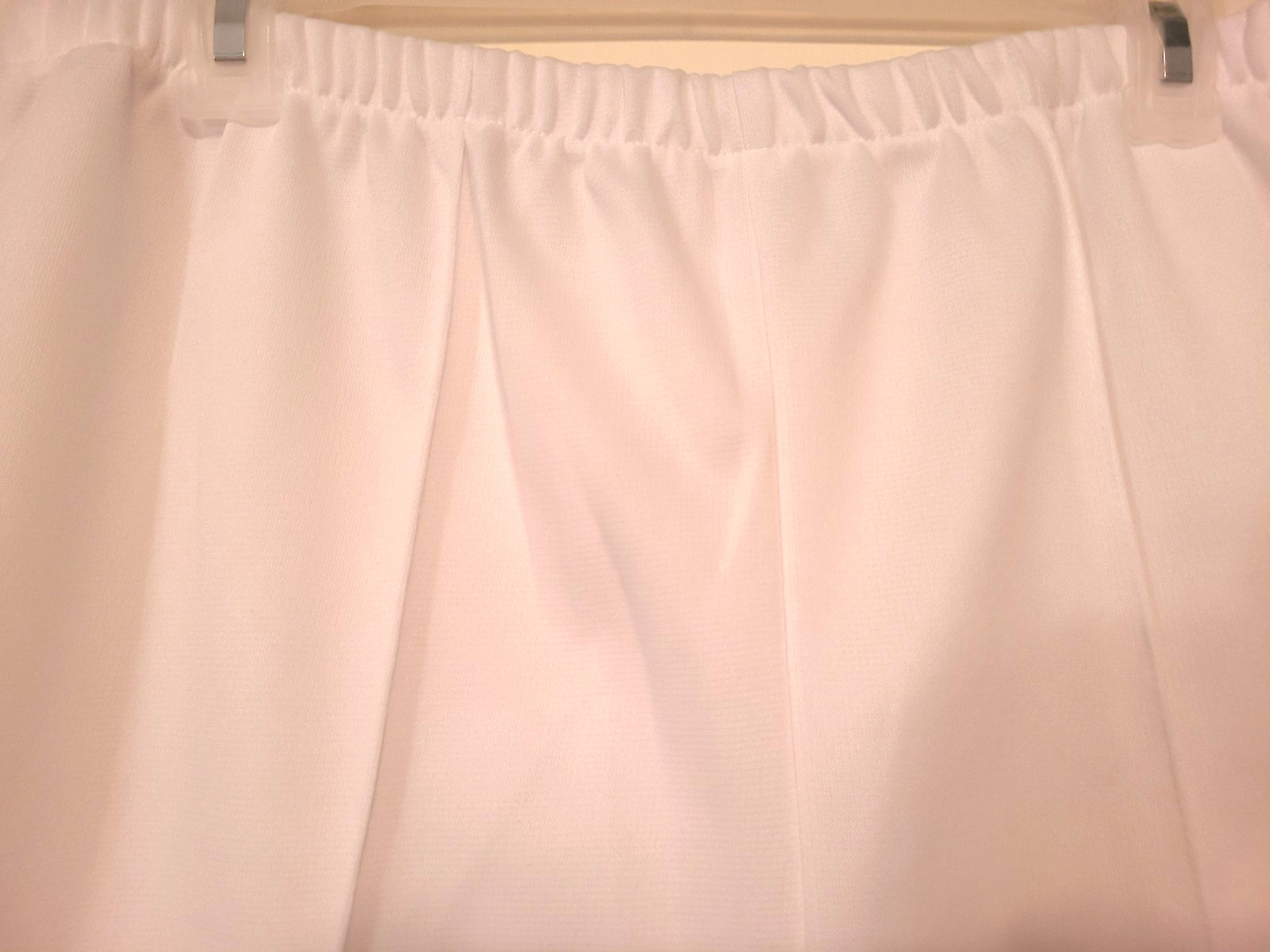 Vintage Women’s JoRo Pull Up Shorts White Polyester Full Elastic Waist SZ 12