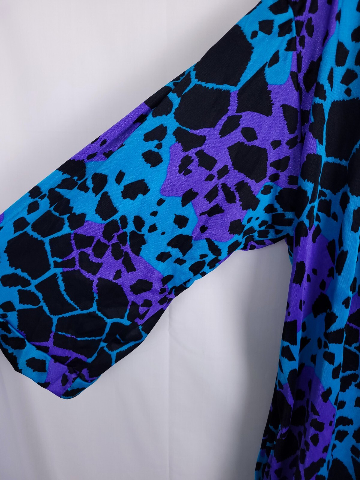 Vintage Robby Len Medium Bright Blue Purple Black Beach Cover-Up Robe Barbiecore