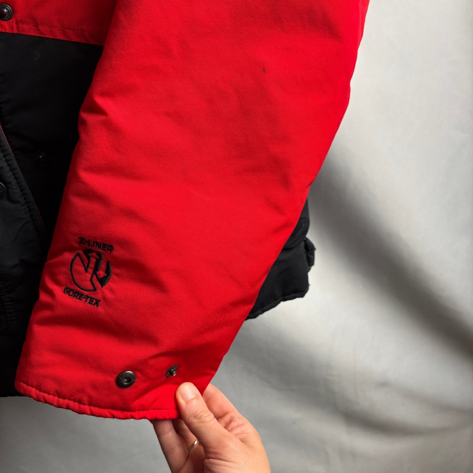 Vintage Roffe Red Black Color Block Womens Small Ski Jacket Retro Bold G0retex
