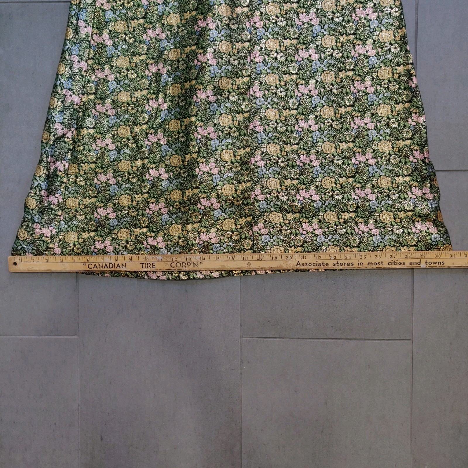 True Vintage 50s Velvet Floral Bavarian Dirndl Dress 10 Murlen Zip Whimsigoth 👗
