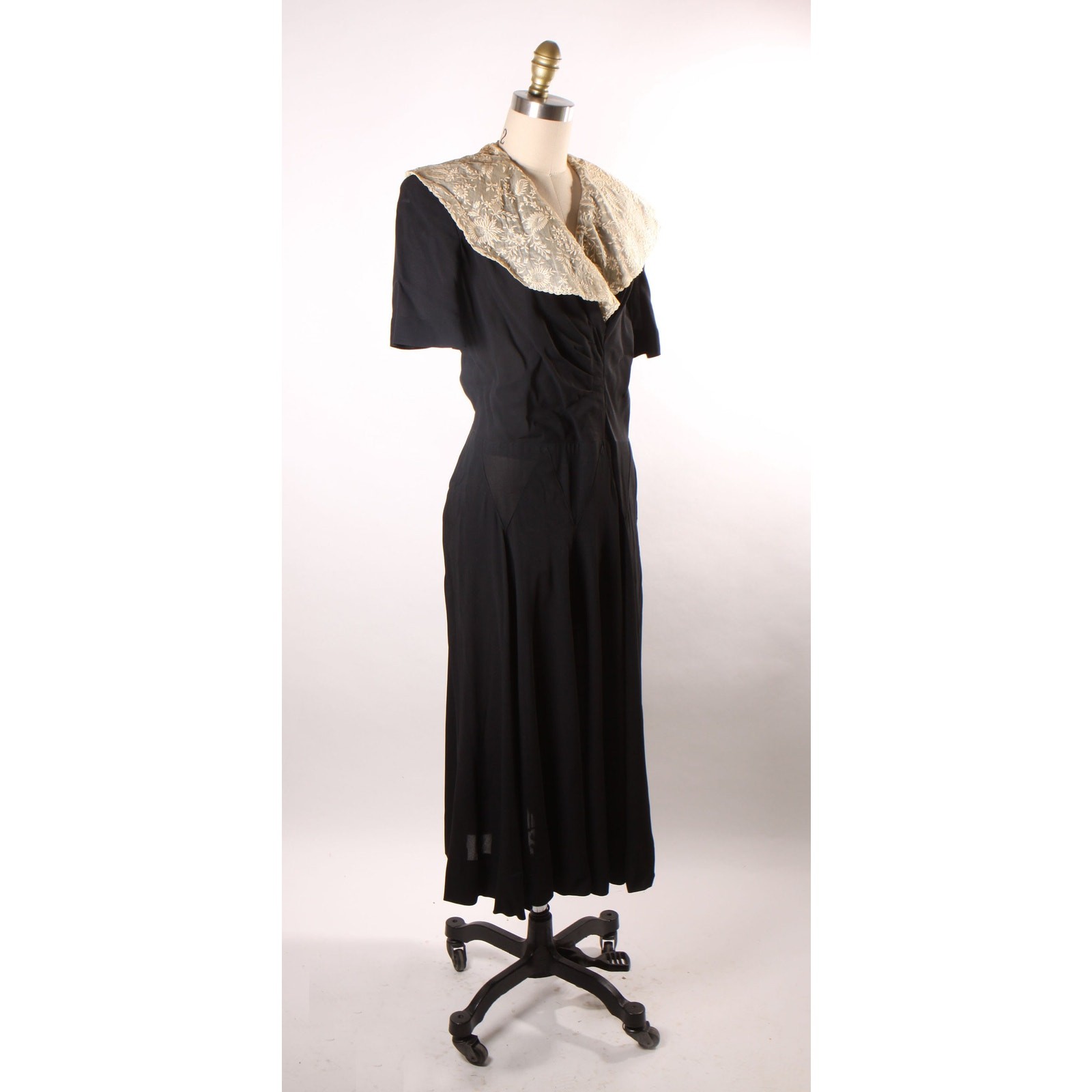 1940s Cream Black Lace Short Sleeve Formal Dress by Eisenberg Originals