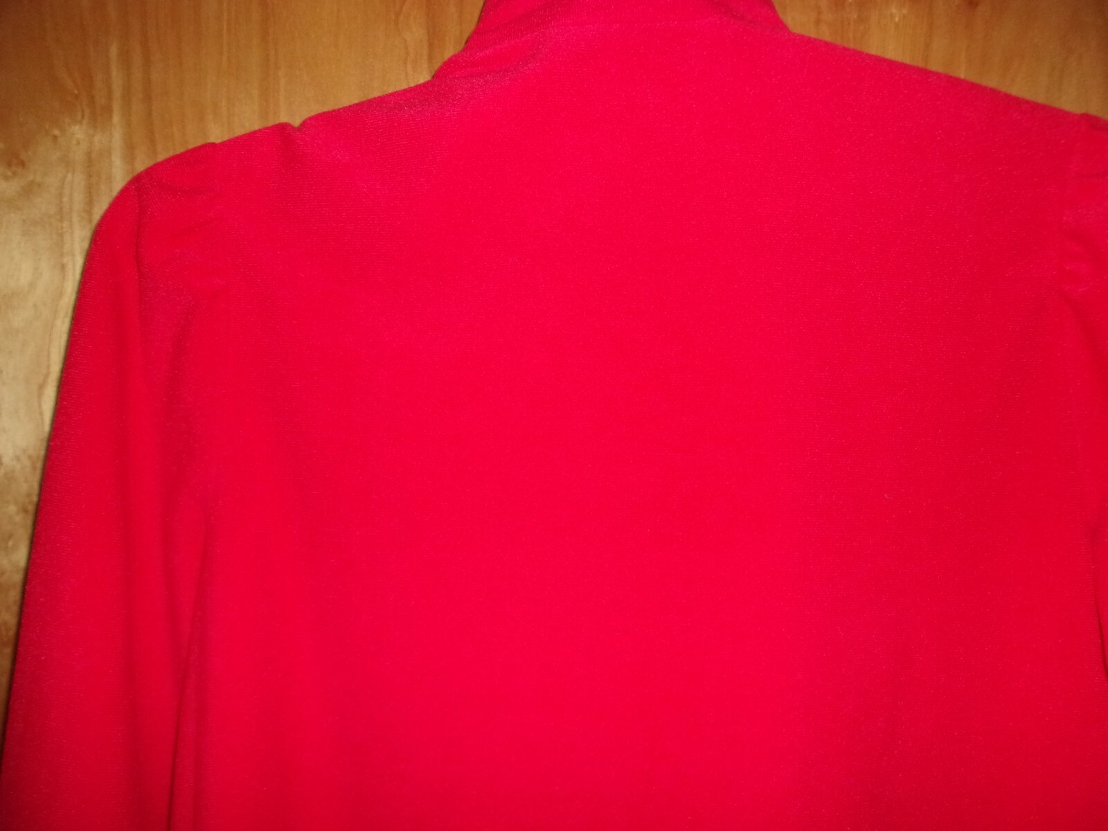 WOMAN’S VINTAGE ROBE GOWN RED VELOUR SIZE MEDIUM 6 INCH ZIPPER AT NECK JC PENNY
