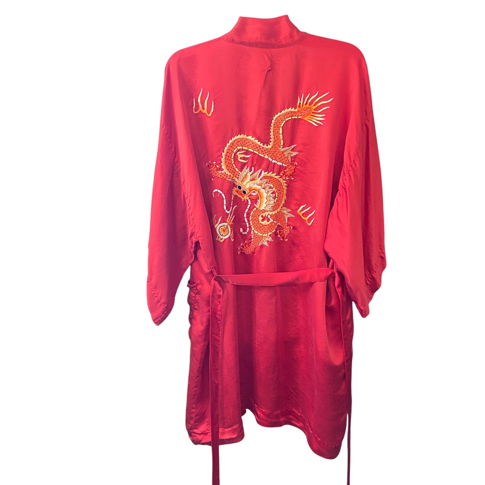 Golden Deer Kimono Robe Size Medium 100% Silk Red Hand Embroidery Dragon Vintage