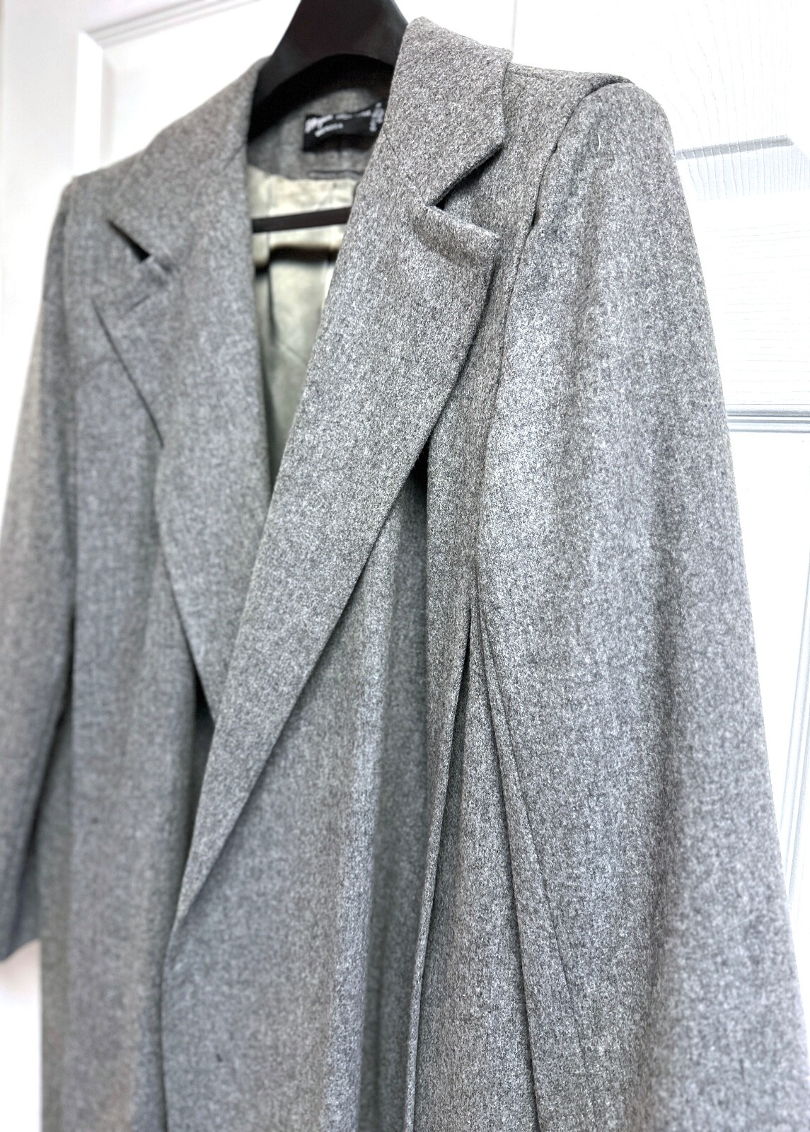 Vintage Women’s Wellington Fashions „Featherlite” Long 100% Wool Coat 46″ Bust