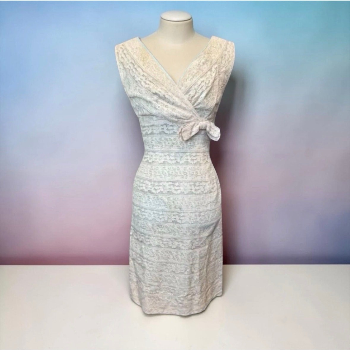 1950s Phyllis De Trans for Georgette Cream Lace Wiggle Dress S XS Bow Waist