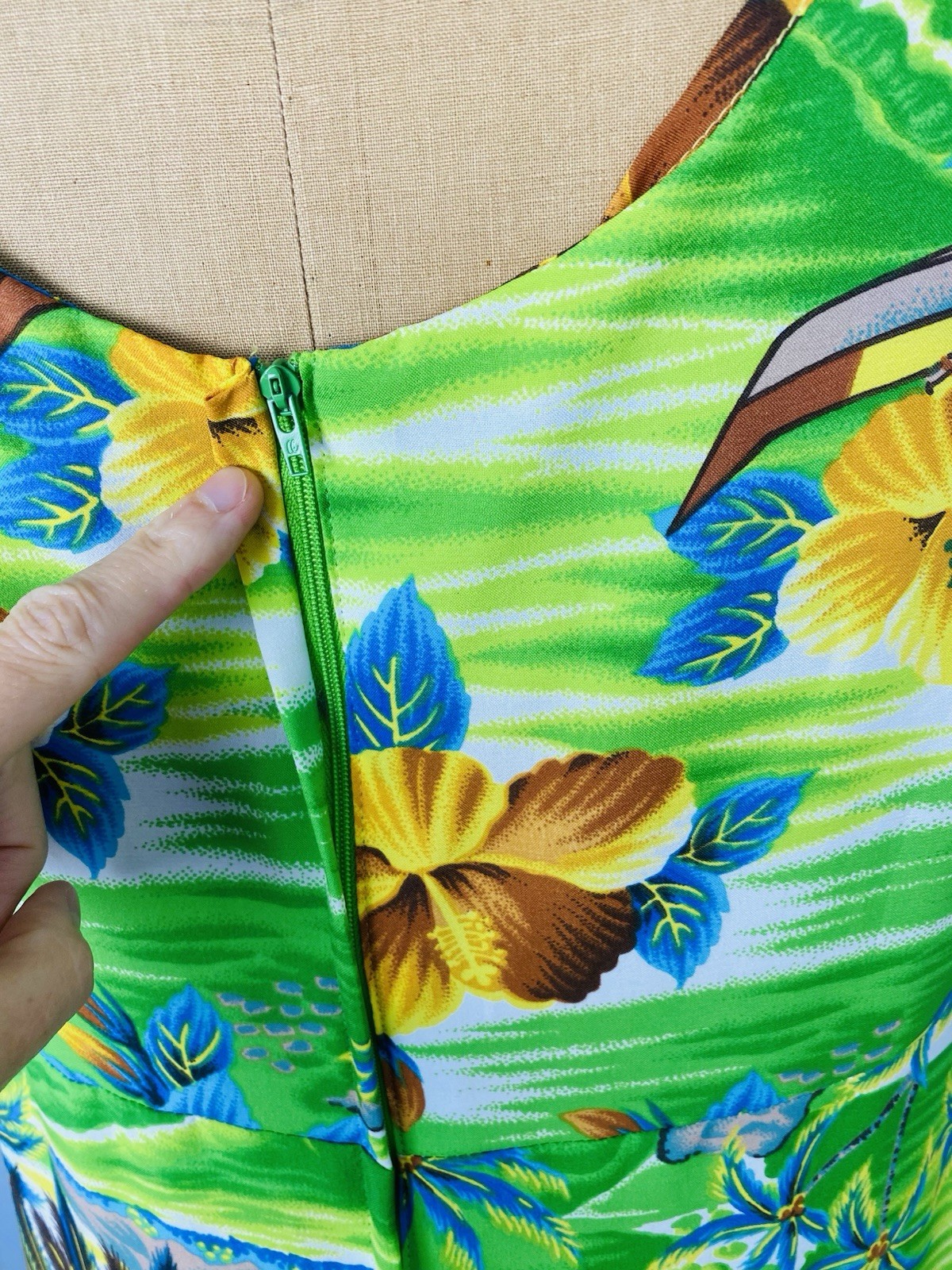 Vintage Pomare Hawaii Maxi Dress Size 18 (Vintage) Aloha Dress Tropical Hawaiian