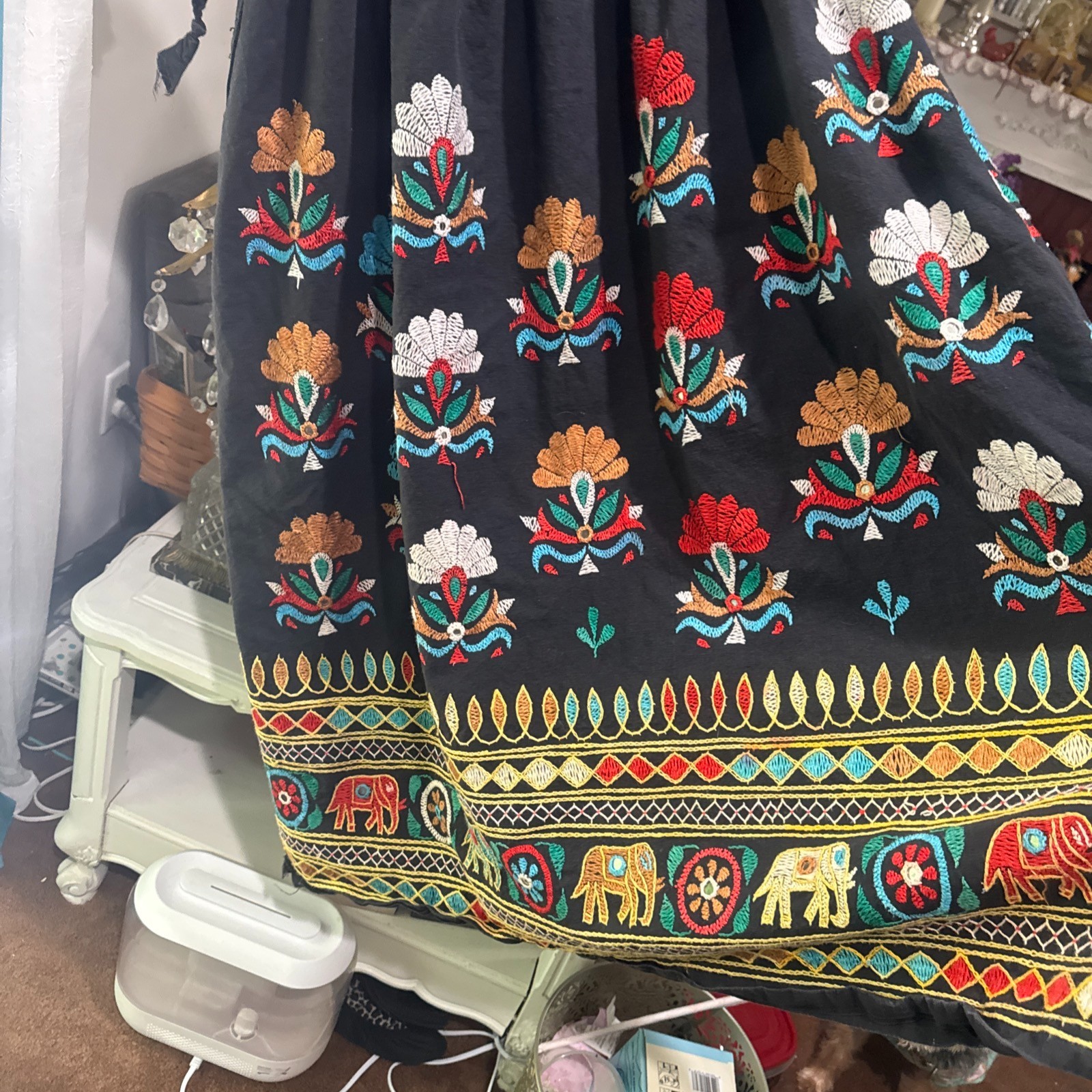 vintage ethnic embroidered elephant skirt 34 inch