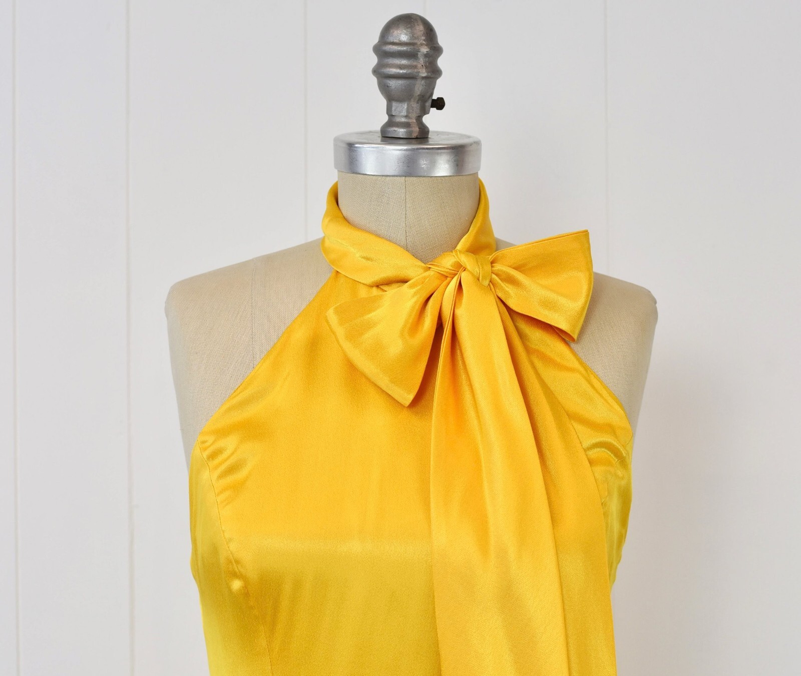 Vintage 1970s Oscar de la Renta Yellow Bow Rhinestone Belt Party Dress Gown