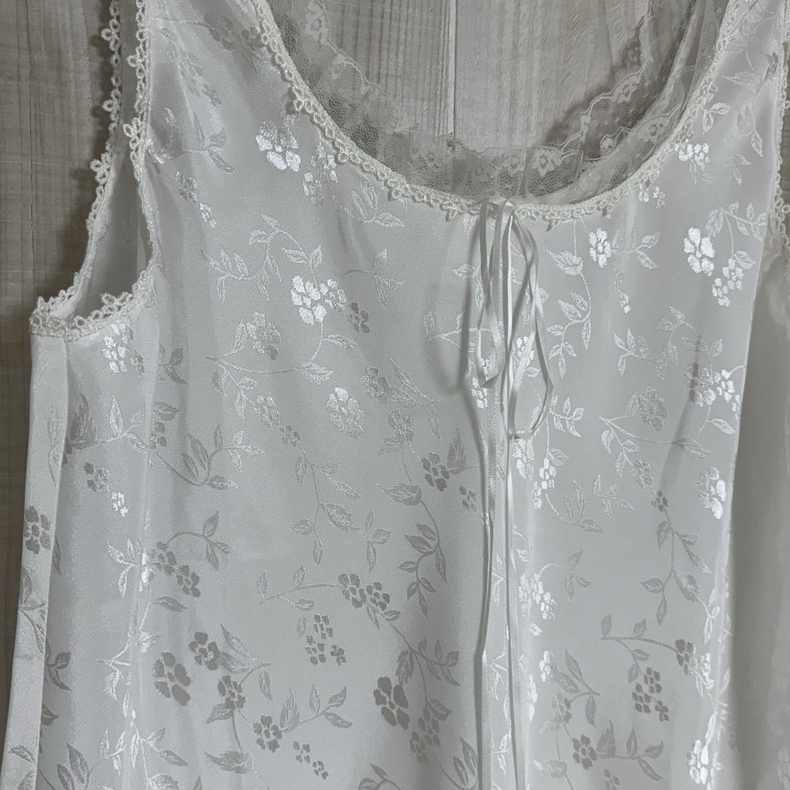 VTG AVON Nightgown Sleeveless Long White Lace Floral Pattern S