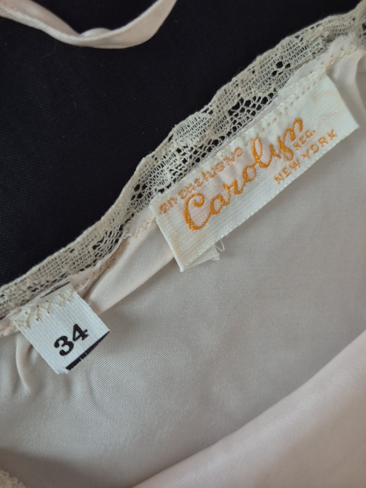 Vintage Rayon Satin CAROLYN of NEW YORK Full Slip Size 34