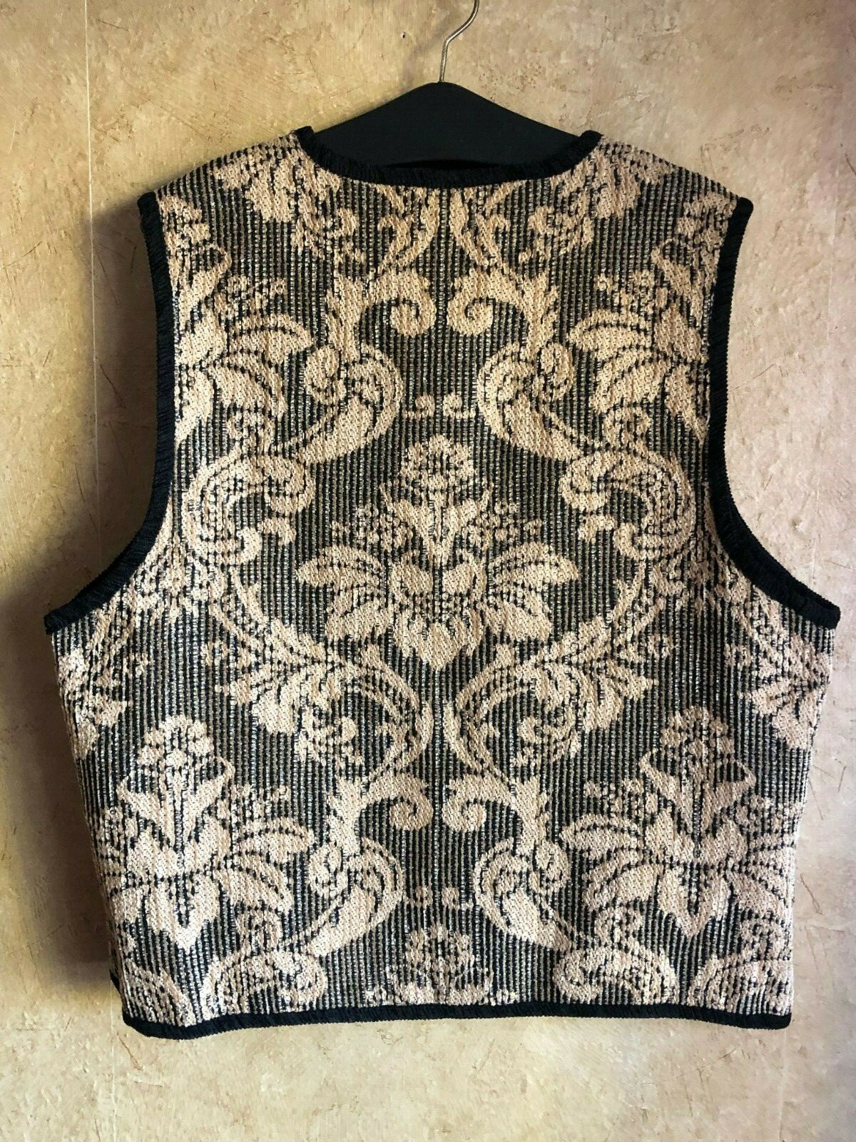 NWT VINTAGE JO HARDIN Women’s VEST Sz 18 or XL, BLACK BEIGE, TEXTURED, 4 BUTTONS