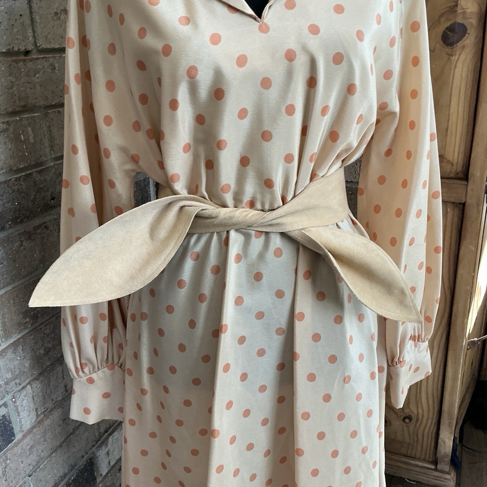70s VTG Peach Polka Dot Belted Midi Dress Size M Blouson Sleeve Zip Back #1102
