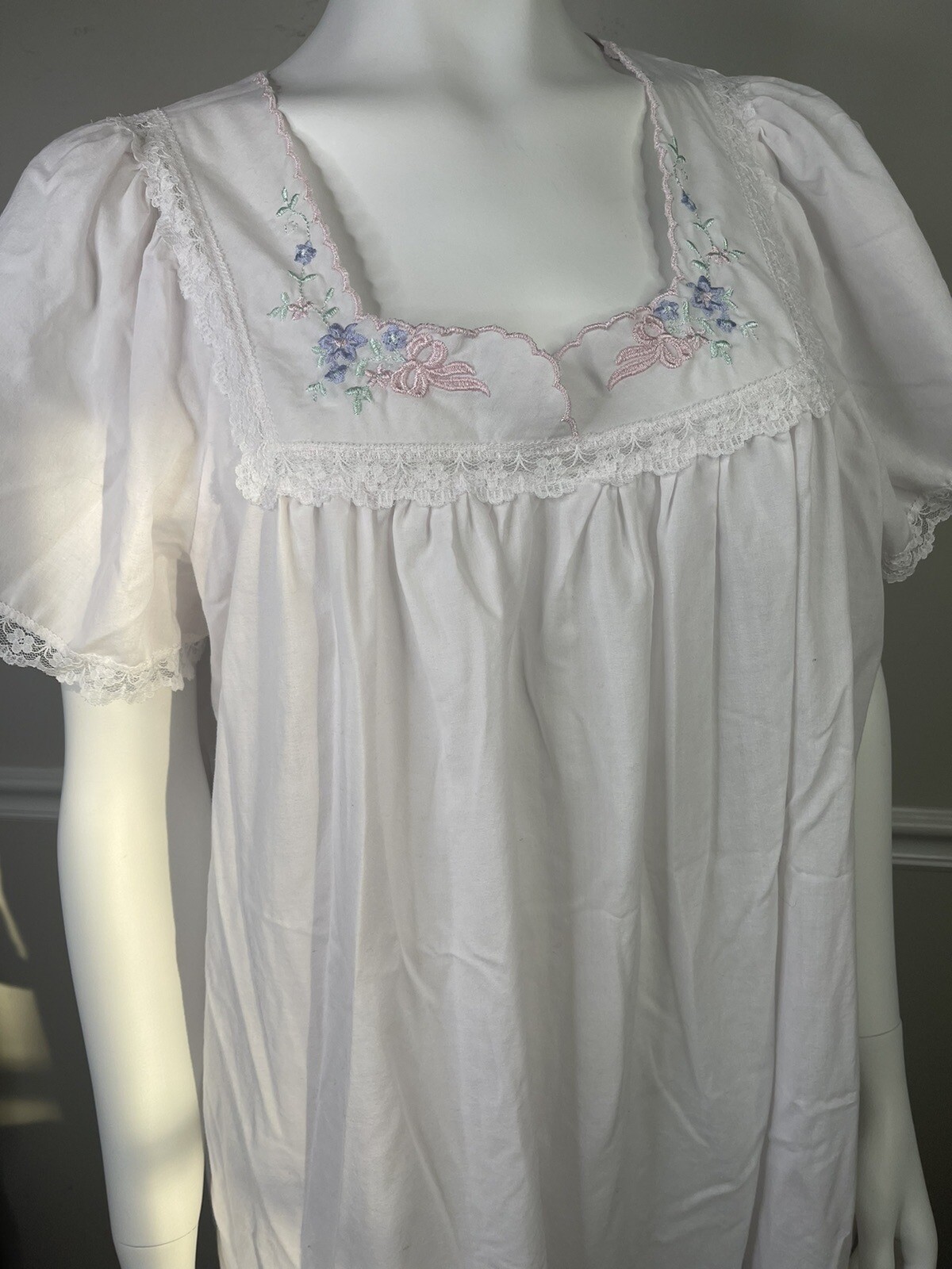 Vintage Carole Pink Semi Sheer Lightweight Cottage Prairie Nightgown Large