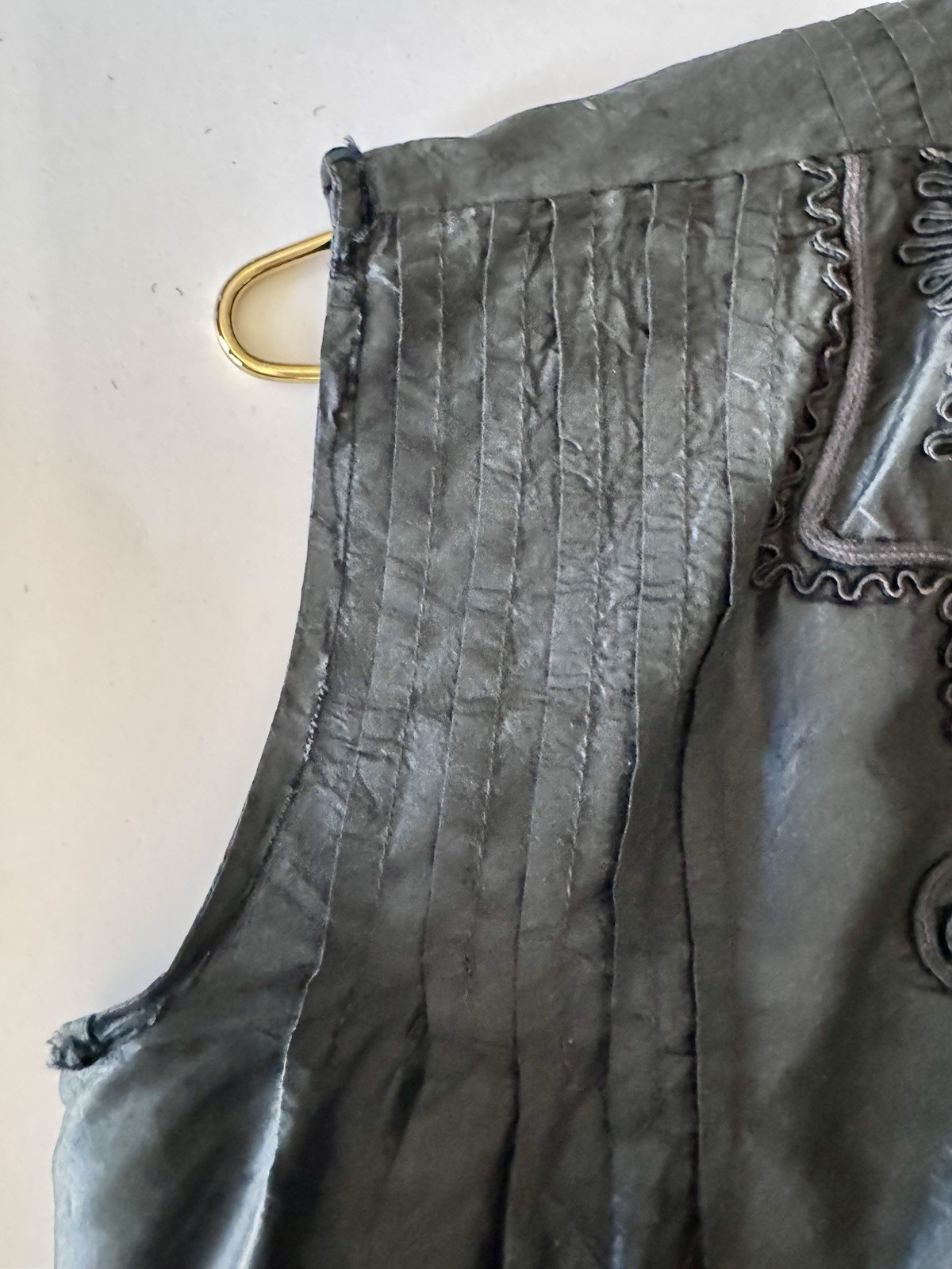 VTG Edwardian Black Silk Sleeveless Blouse Front Design Small Hook Eye Closure