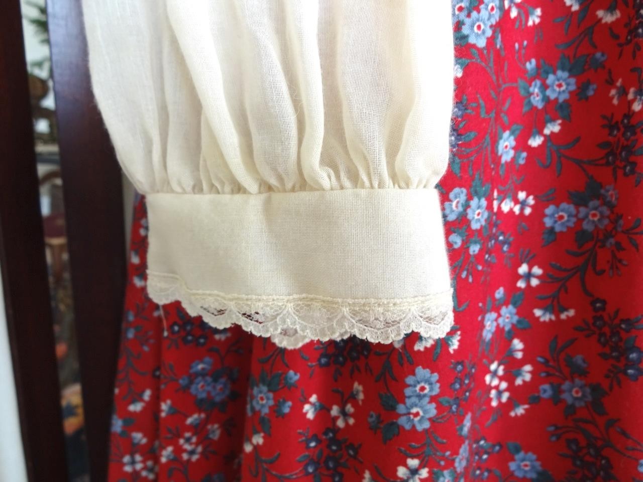 VINTAGE GUNNE SAX BY JESSICA RED CALICO PRINT LACE VOILE TRIM PRAIRIE DRESS S-M