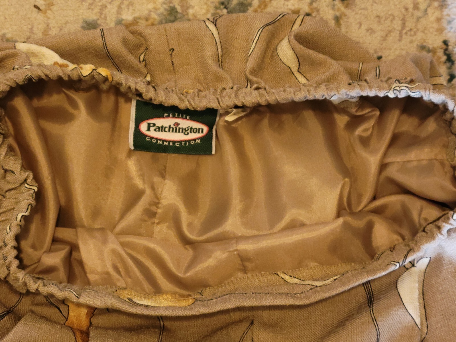 Patchington Vintage Shorts, Khaki w/ Yellow Flowers, Linen Look, Pockets Size SP