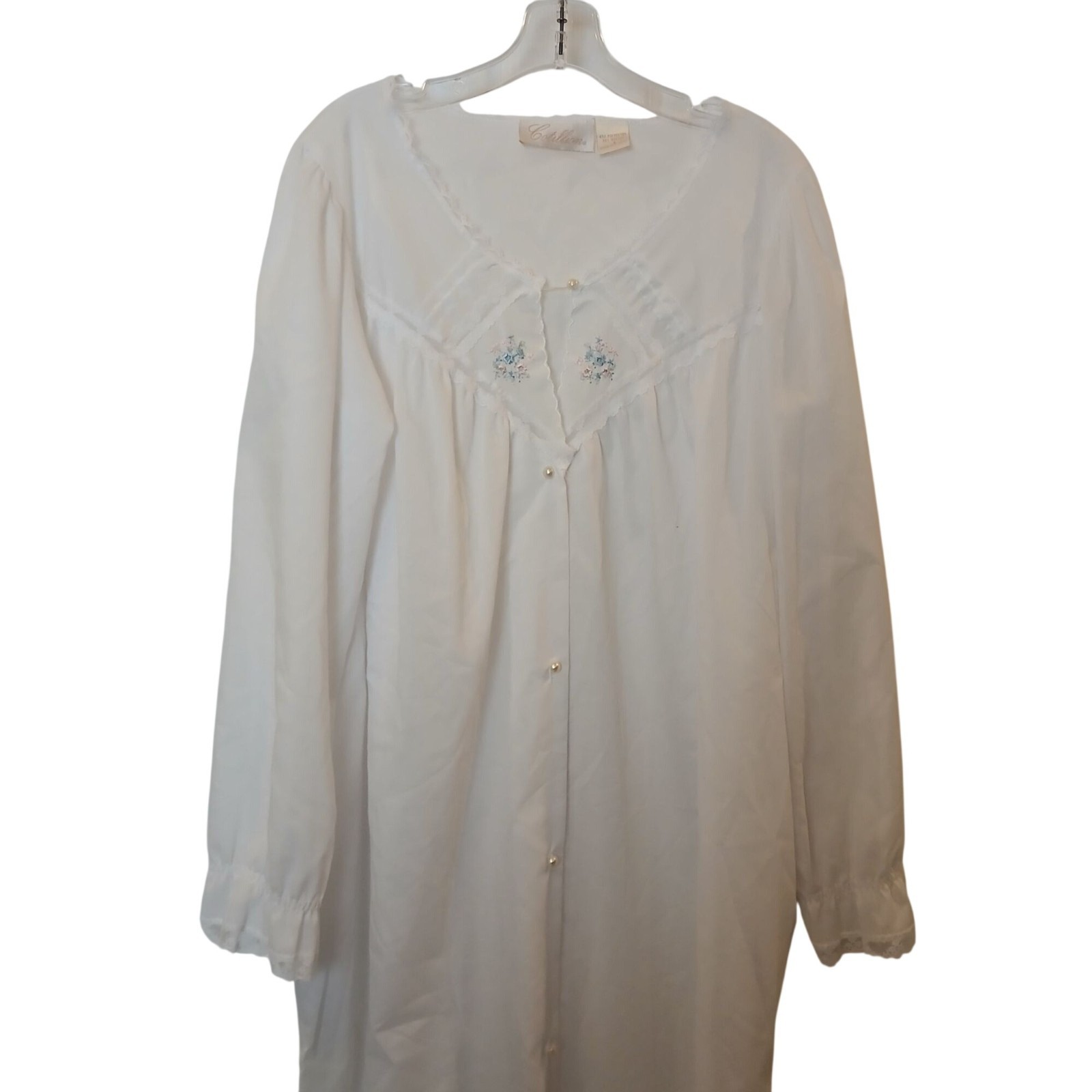 VTG Cotillion White Gown Robe Sz L Lace Floral Embroidery Pocket Cottagecore D22