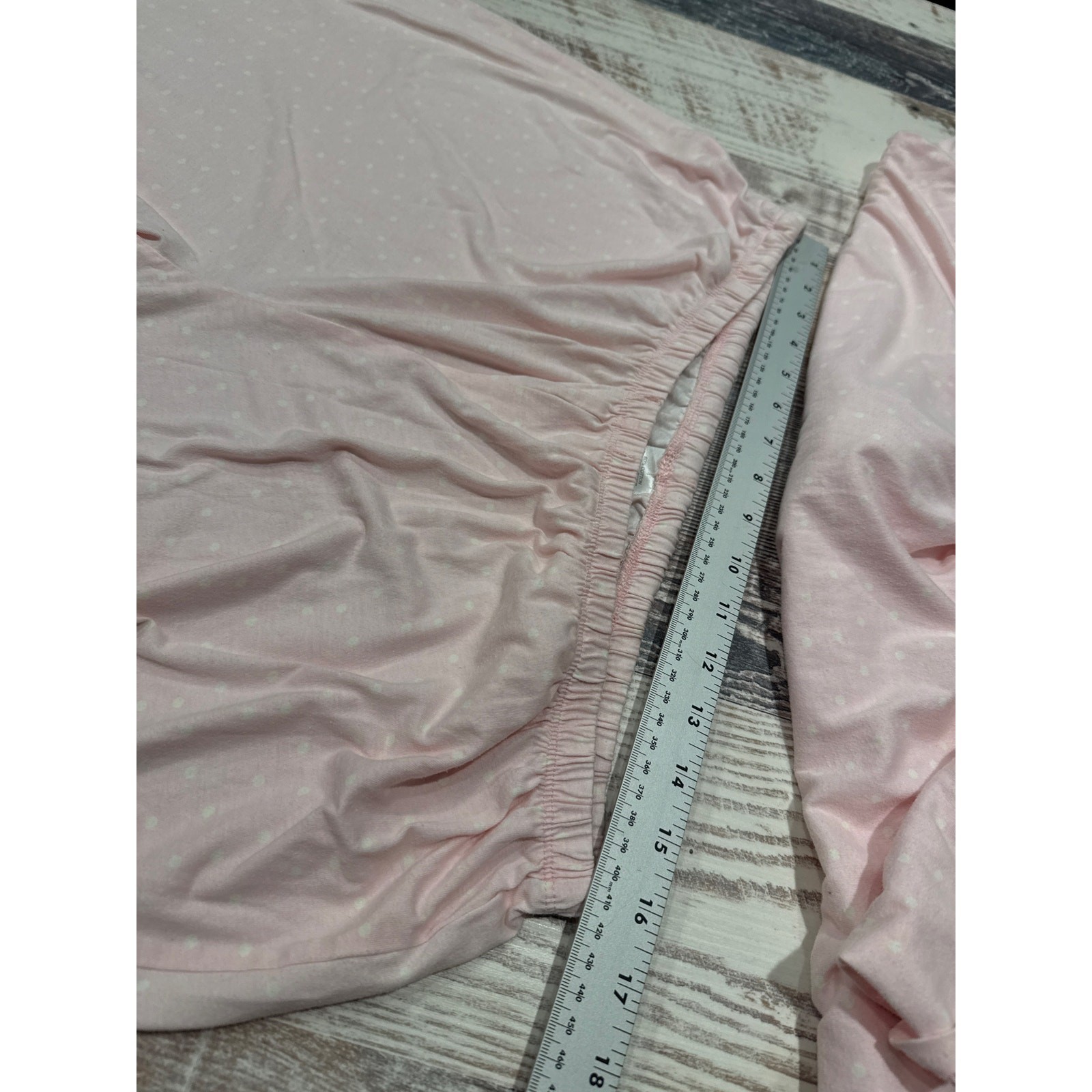 Nicole miller pajama set, pink with white dots, XL/XG bed nap top with collar
