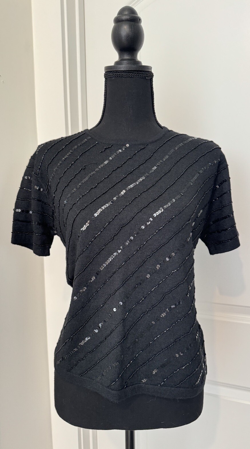Sz S Black Silk & Wool Short Sleeve Sweater Top Knit Shirt Sequins Beaded Dressy