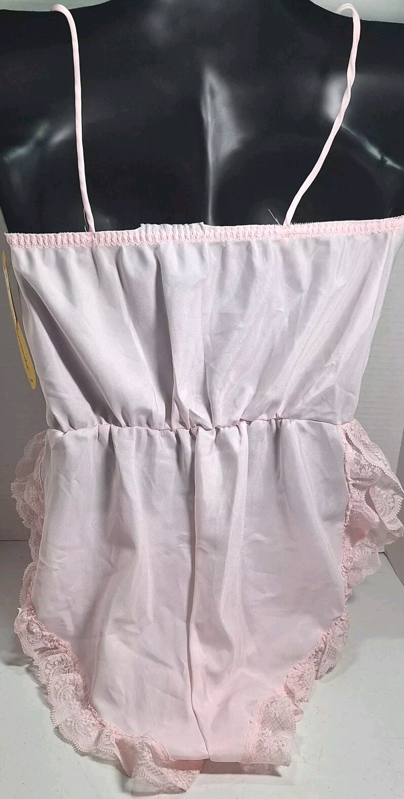 NWT VTG One-Piece Bodysuit Romper Teddy Lingerie Sz M Pastel Pink Lace Sexy