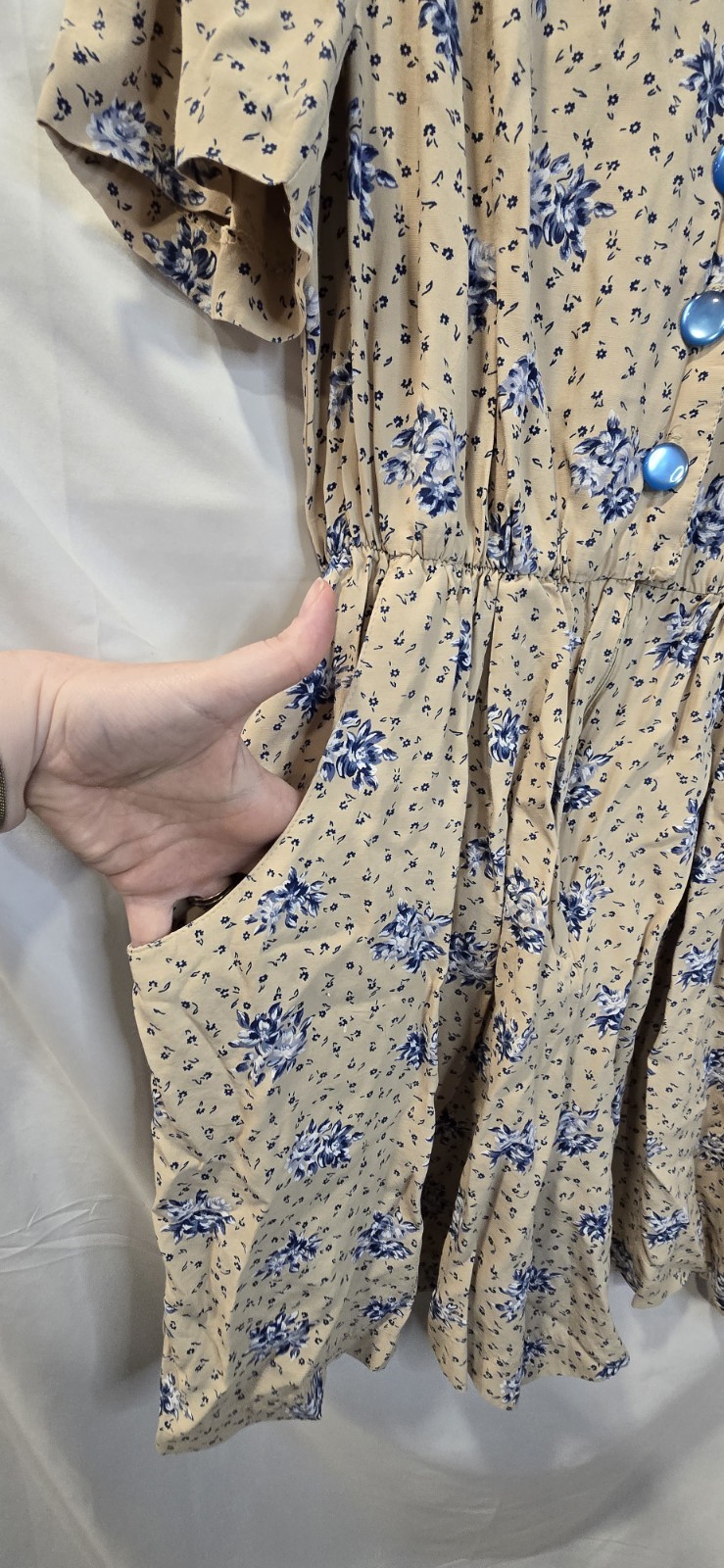 Vintage S.L. Petites Romper Size 12 Beige With Blue Flowers Pockets
