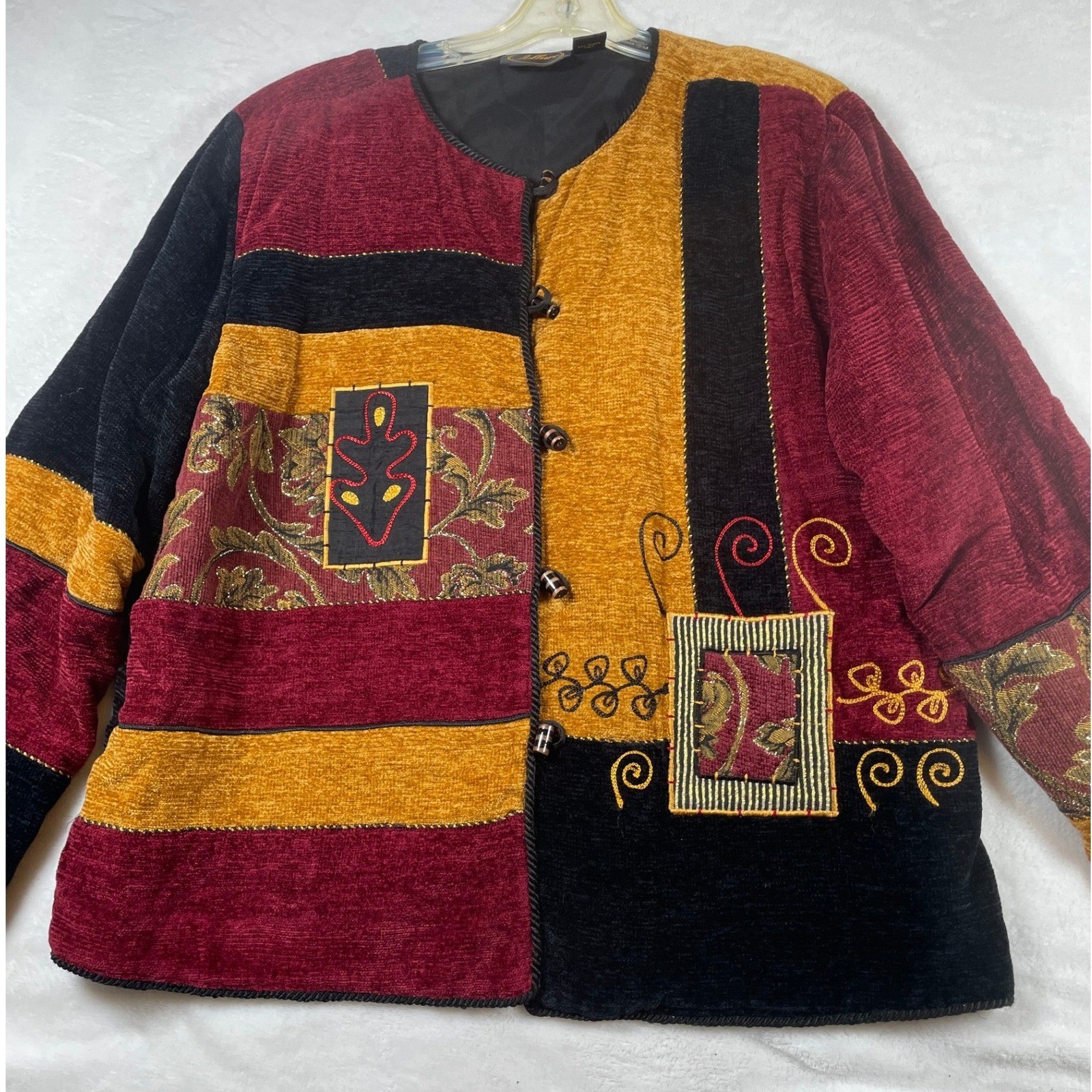 Vintage Allure Patchwork Tapestry Jacket Womens XL Burgundy Gold Black Rayon