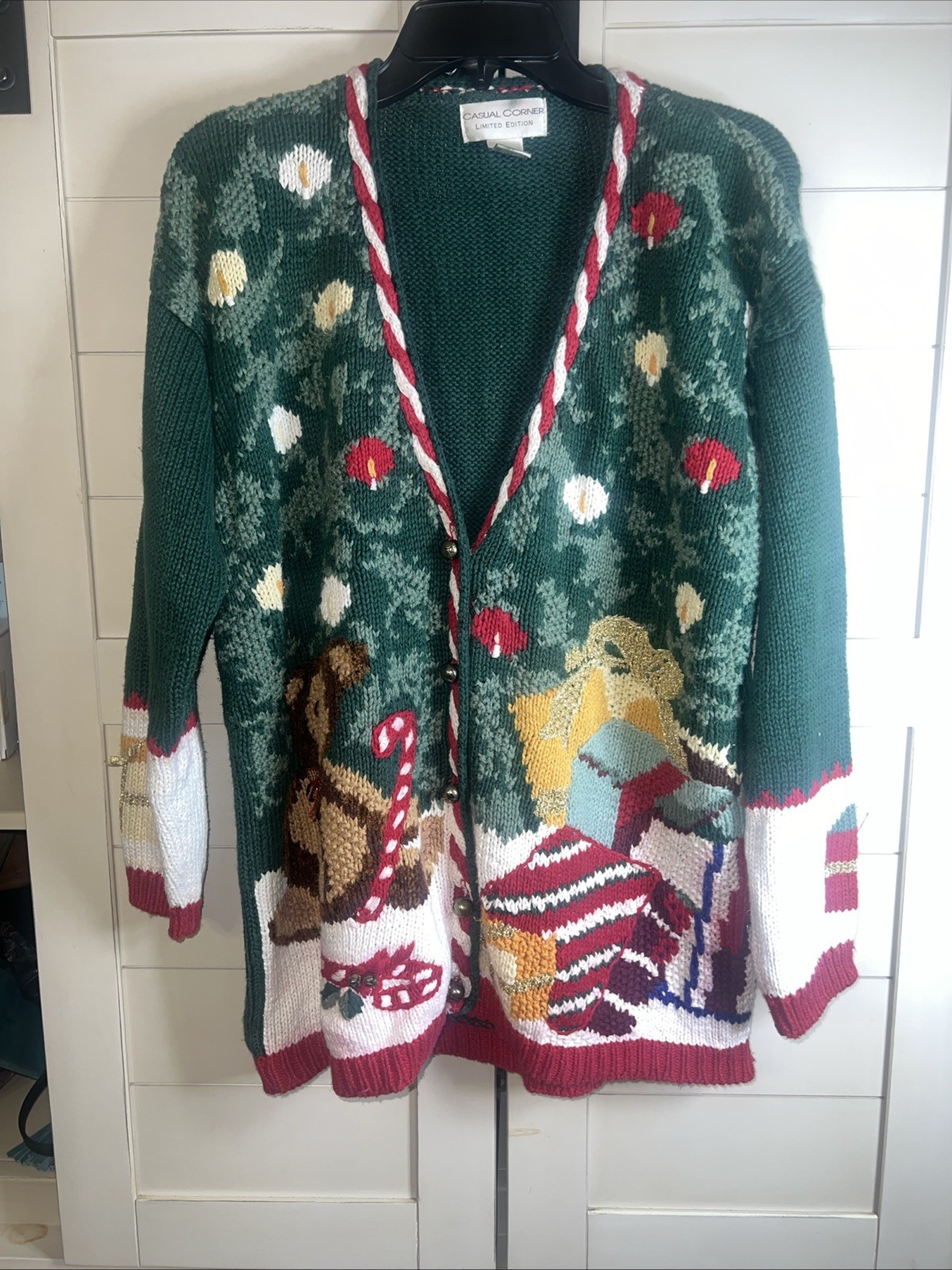 Vintage Casual Corner Bear, Presents, And Bells Women’s Christmas Cardigan