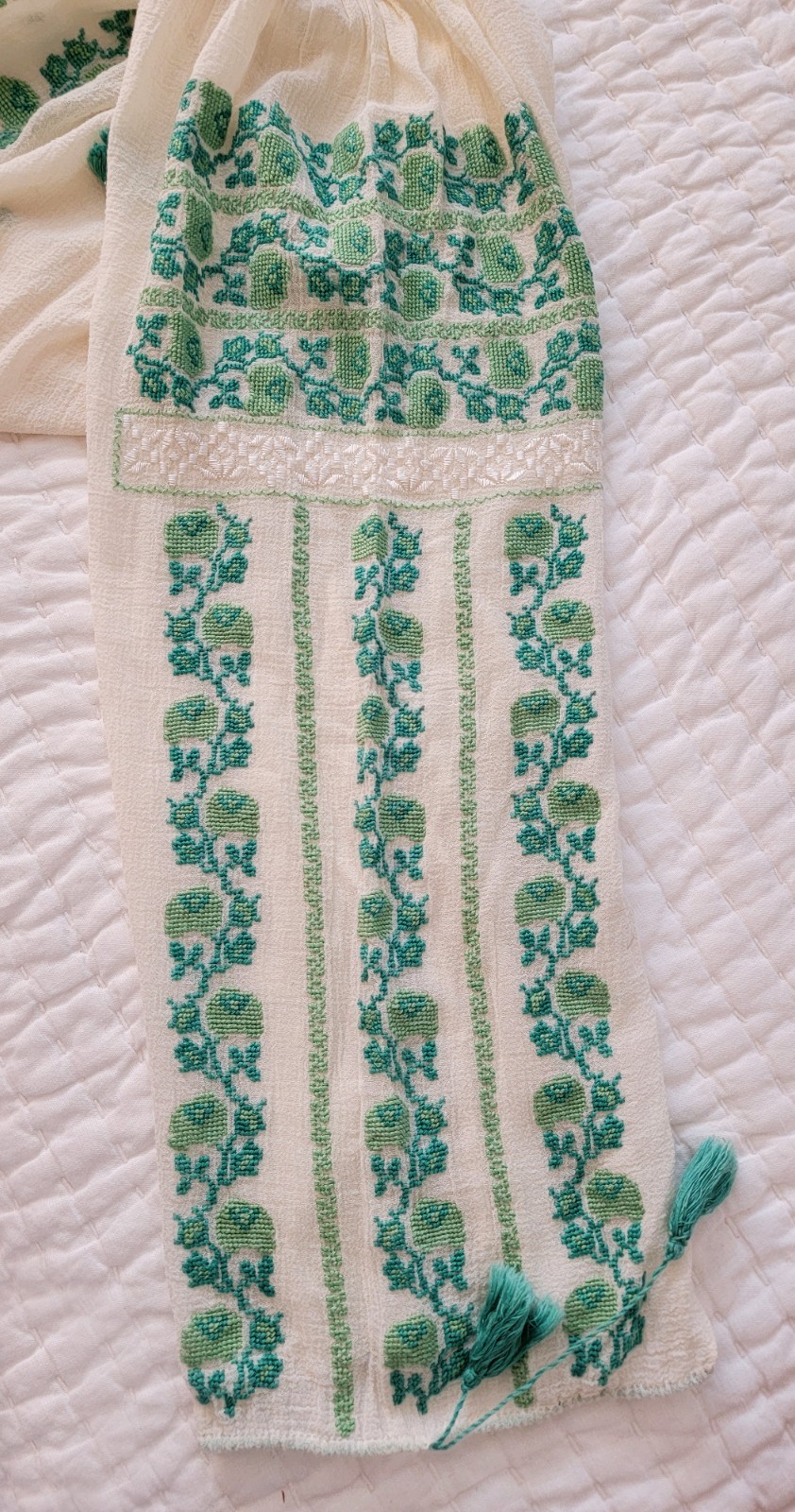 Vtg Authentic Hungarian Hand Sewn Floral Embroidered Long Sleeve Peasant BLOUSE