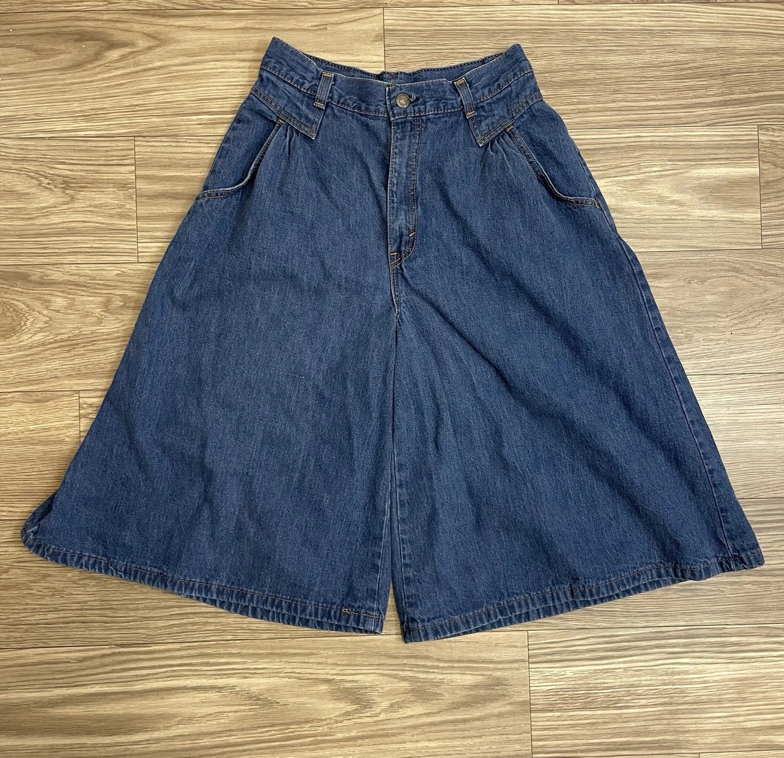 Levi’s Vintage 1970s Blue Denim High Waisted Wide Leg Culottes Jean Shorts sz 12