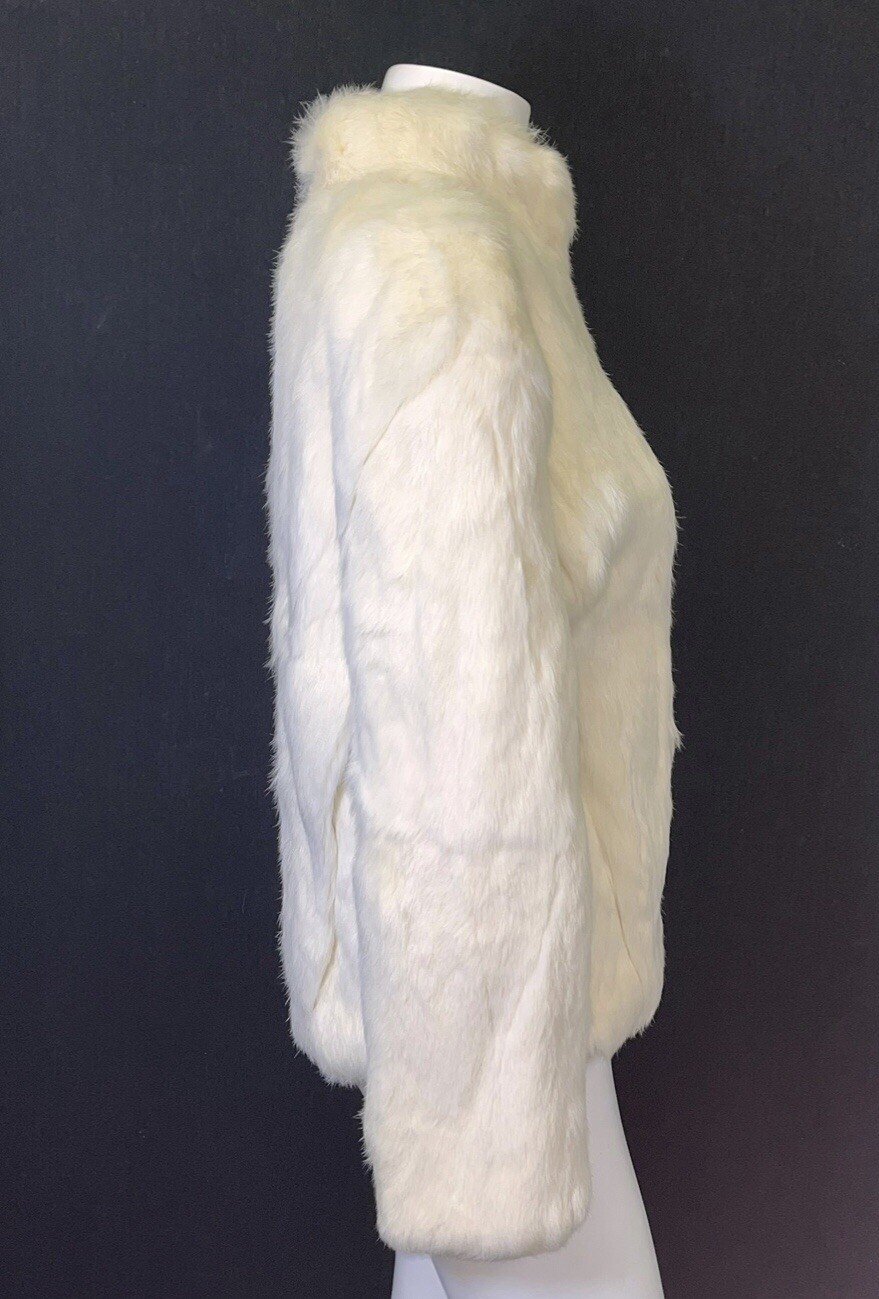 Stunning Vintage 1970’s Genuine White Rabbit Fur Coat – Luxe High Fashion Jacket