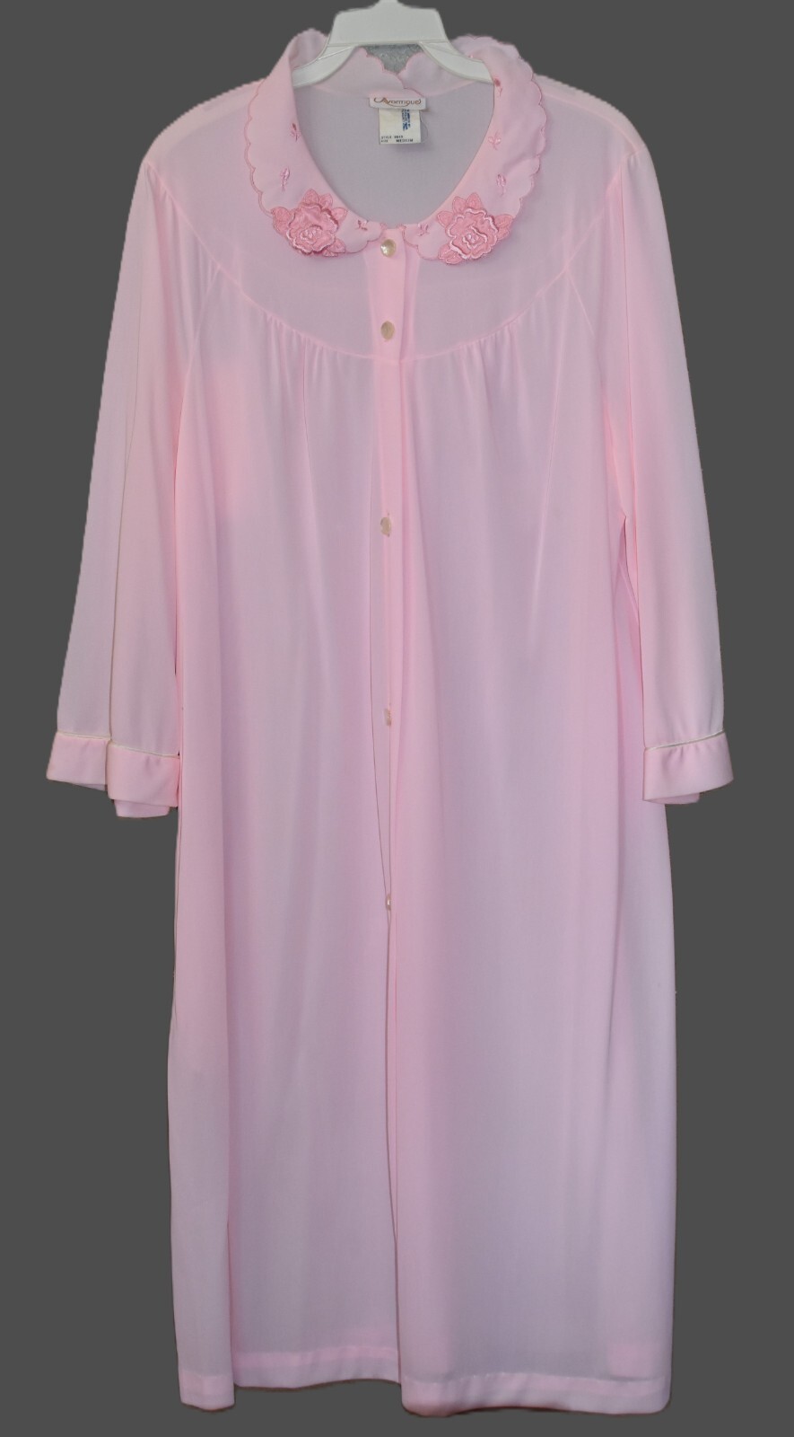VTG Lightweight Semi-Sheer Nightgown Embroidered Size Medium Knee Length