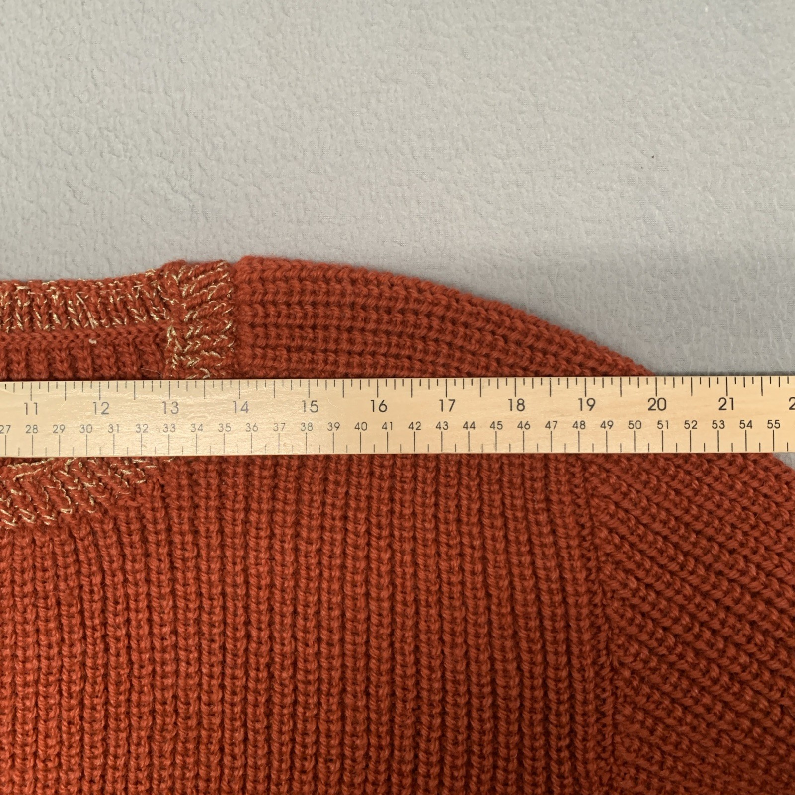 Vintage 80s Hand Knit Sweater Women’s M Burnt Orange Shiny Tencil Accents Preppy