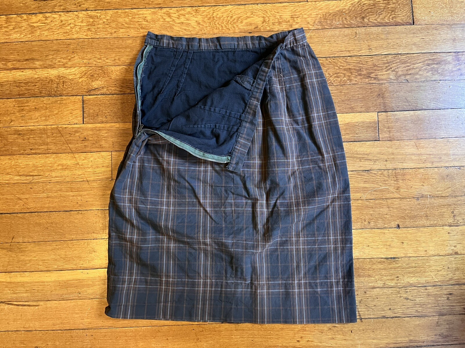 VINTAGE Helen Whiting Skirt Suit Set Brown Tartan Plaid Peter Pan Collar 60s