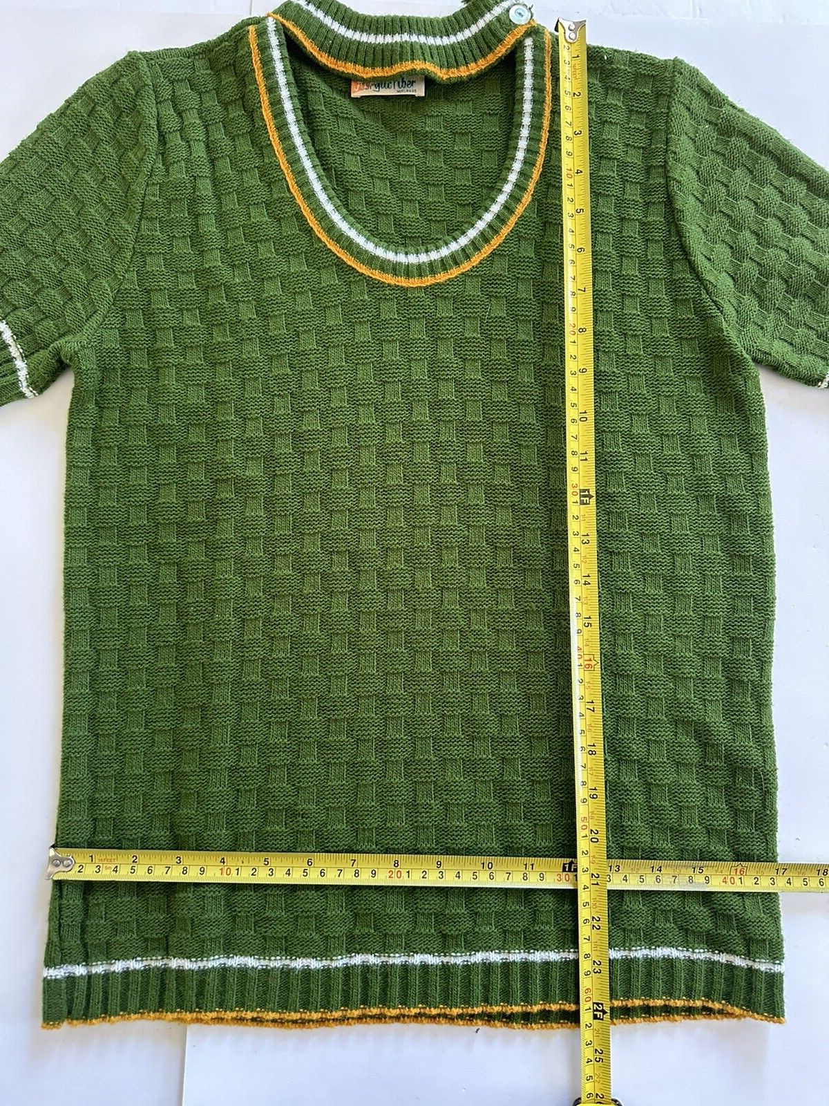 Vintage Banded Neck Acrylic Sweater Junior L 1960s 70s Scoop Green Basketweave