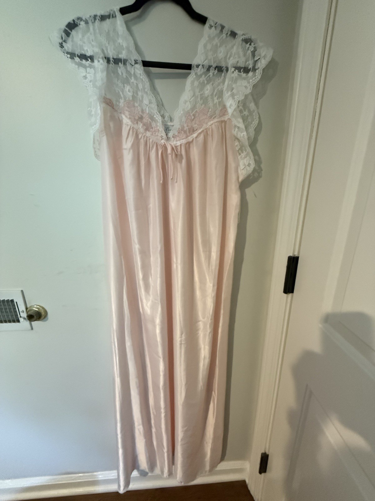 Corhan Vintage Pink Lace Trim Full Slip/Nightgown Lingerie, Size S