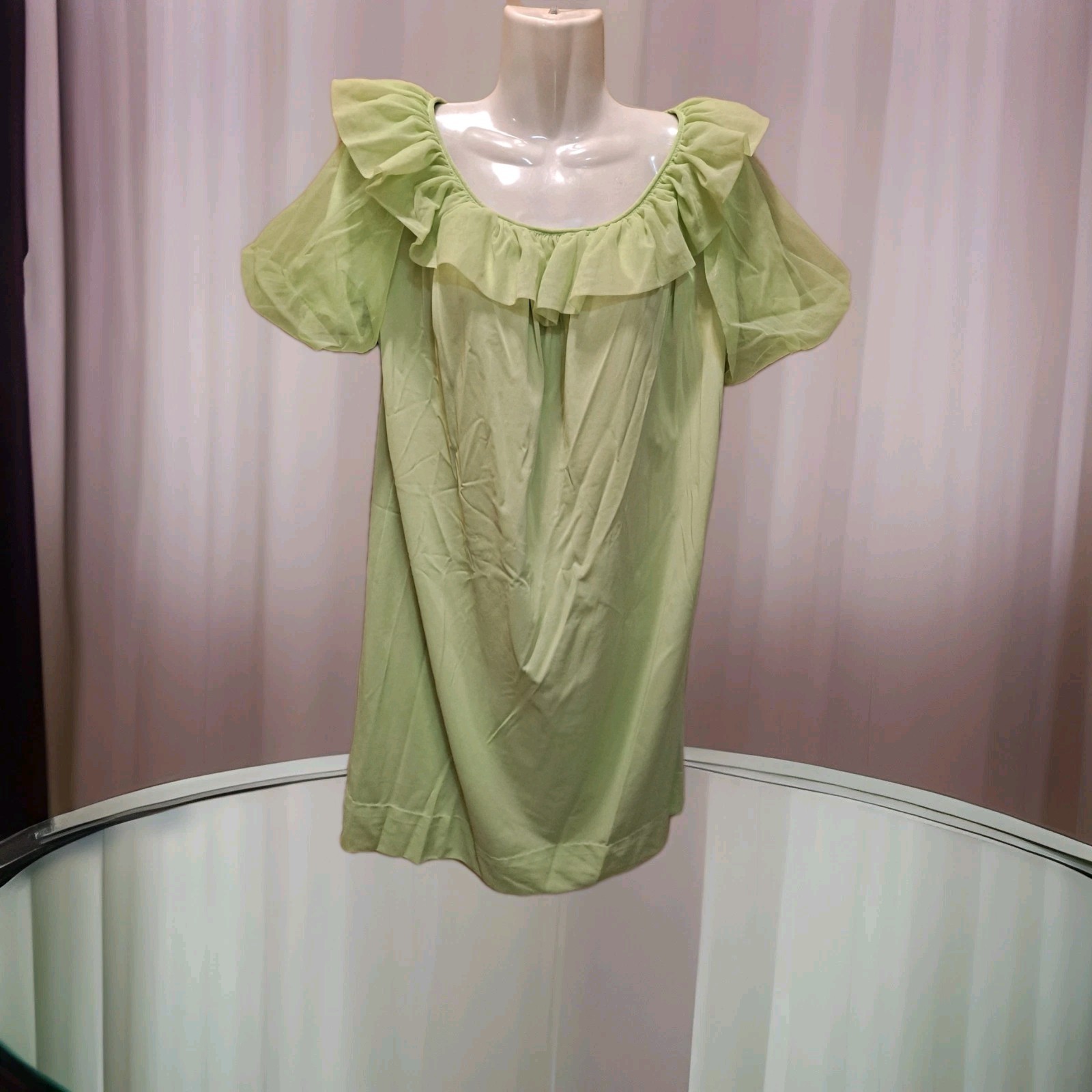 1950’s Lime Green Chiffon Puffy Sleeves Peignor Nightgown Kitsch Pinup Core READ