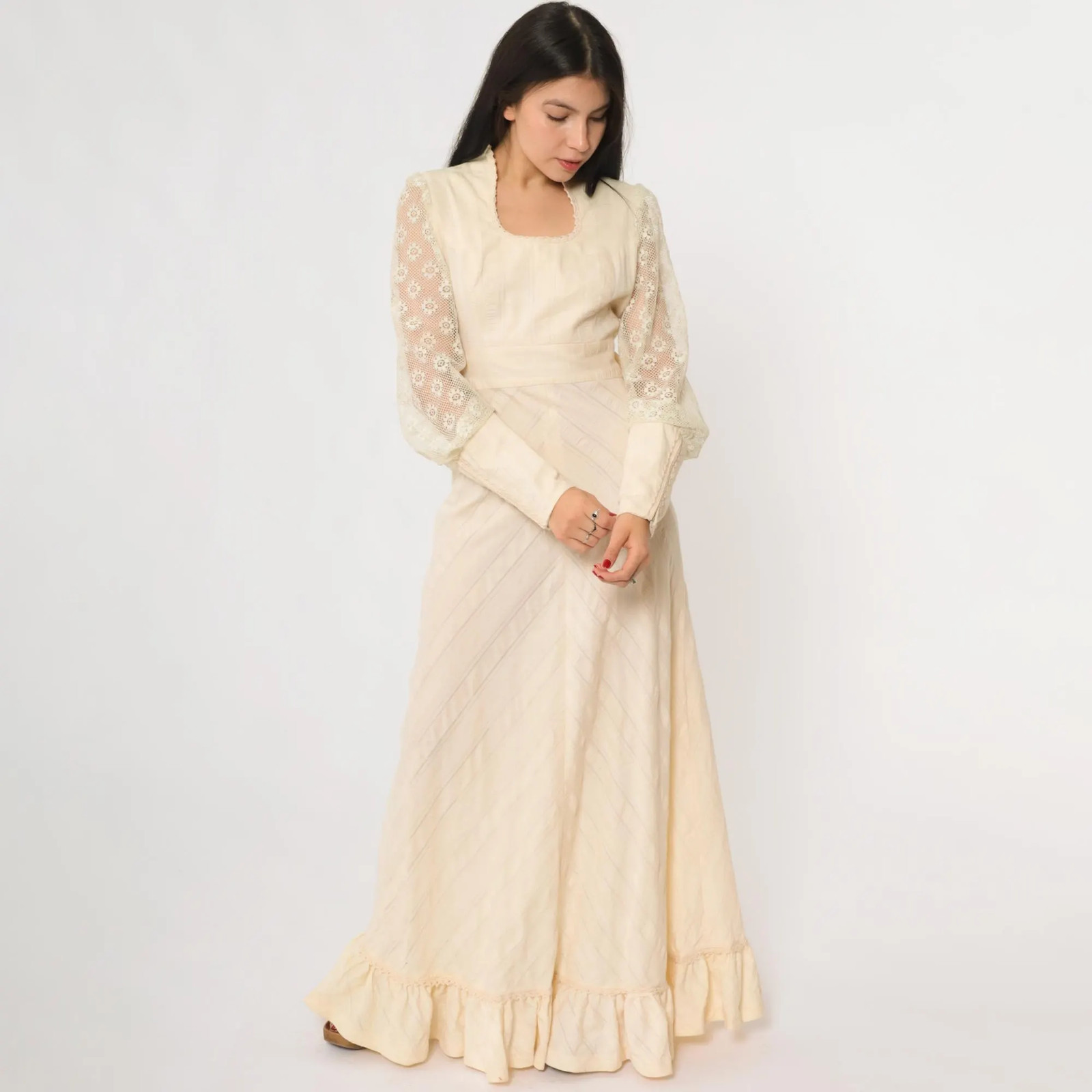 70s Lace Maxi Dress Cream Long Sleeve Scoop Neck Prairie Wedding Romantic Cottag