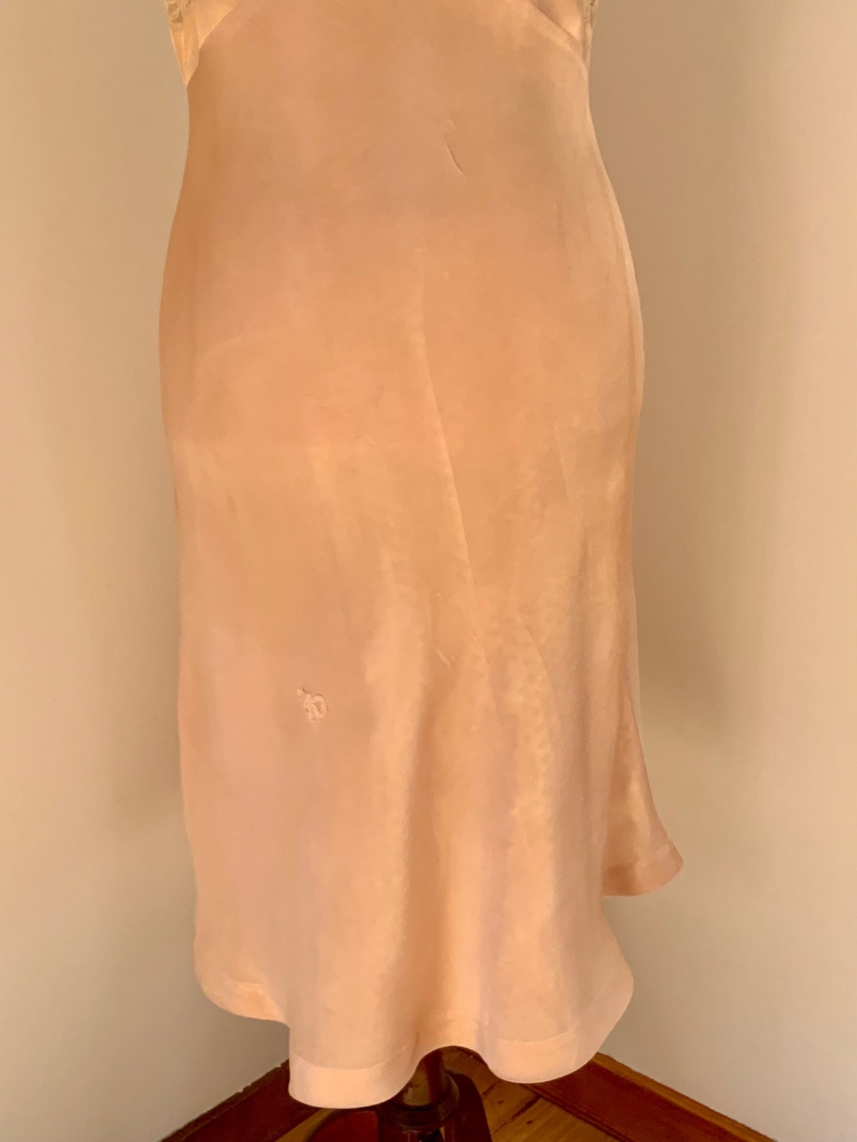 1940sVintage Hand-Dyed Satin Lace Slip Dress – Blush Peach with Satin Ribbon