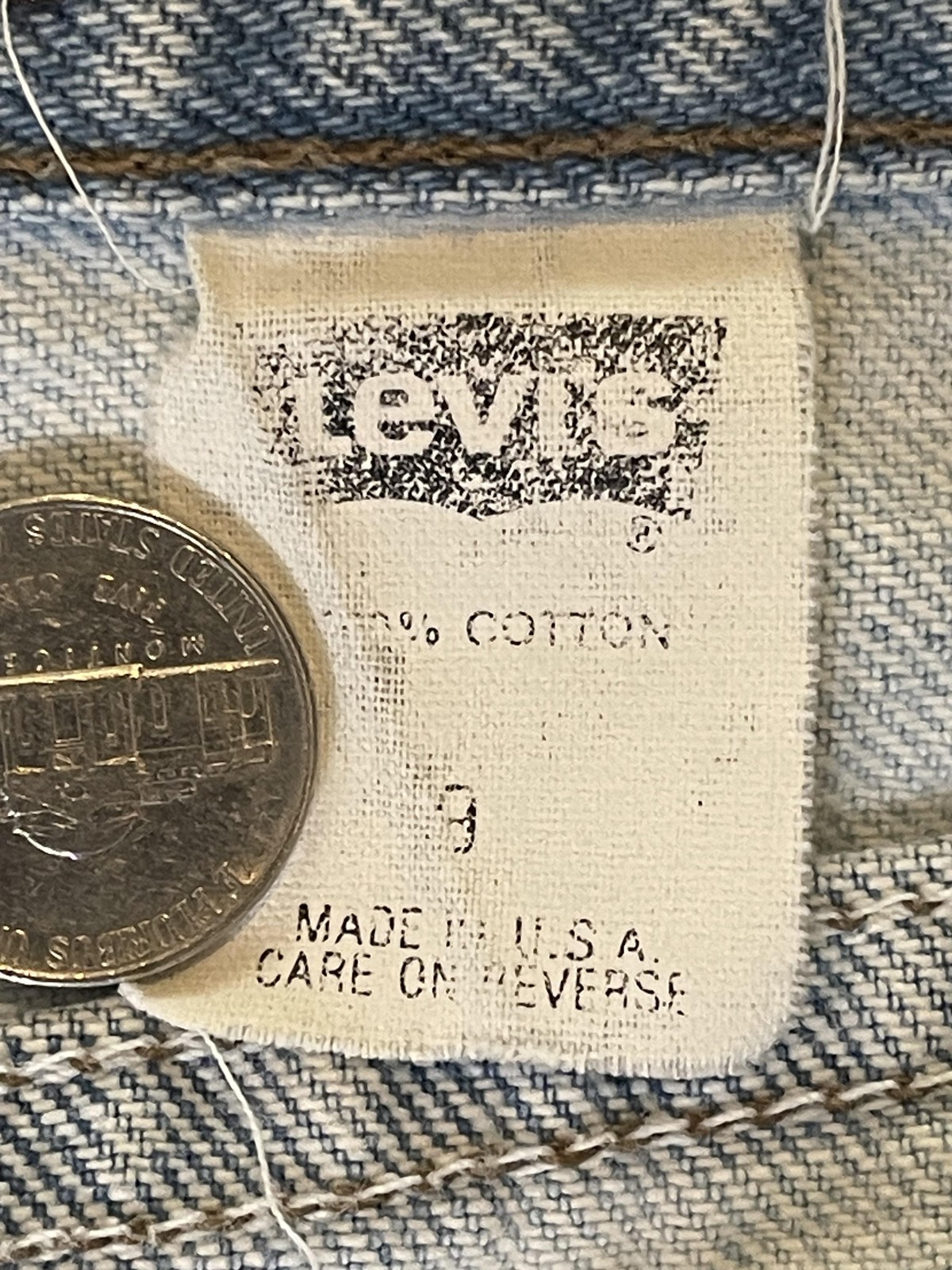 Vintage Levis 900 Series 901 Tie Dye Light Wash High Rise Tapered Jeans 24.5×27
