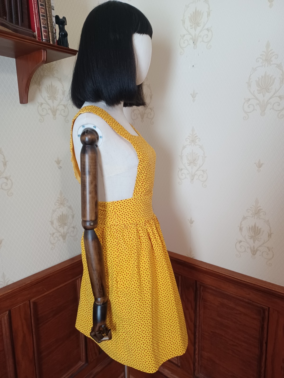 Vintage 1960s Handmade Yellow Floral Micro-Mini Mod/Hippie Pinafore Dress