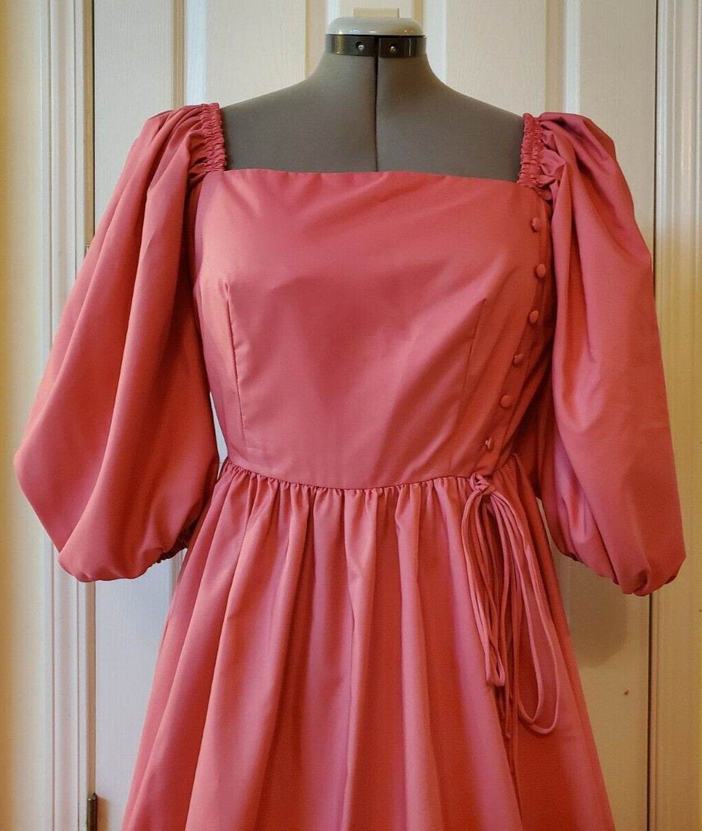 VTG Lorrie Deb San Francisco Pink Off Shoulder Cotttage Dress Balloon Sleeves