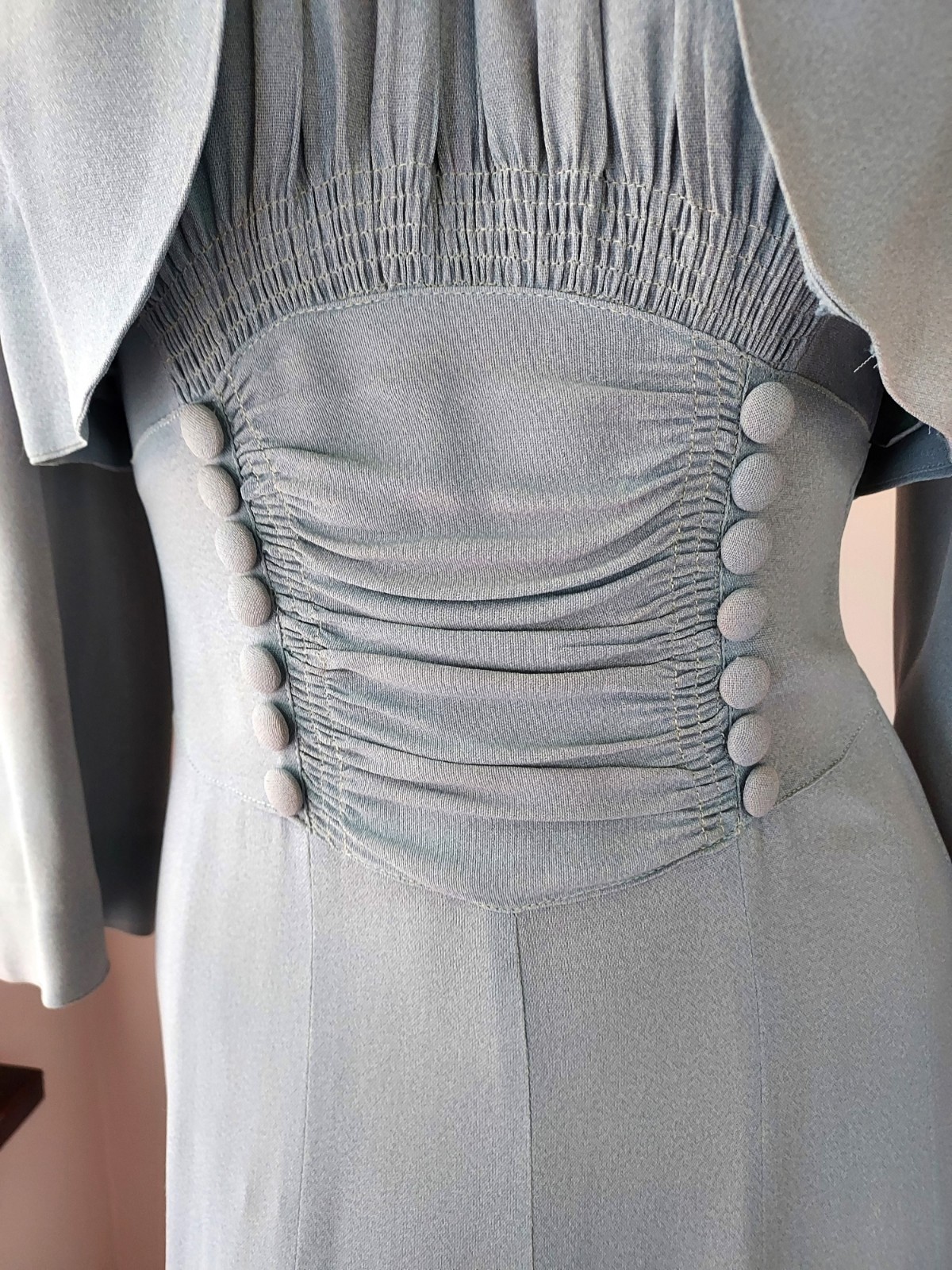 VTG Early 40s Classic True Vintage Dove Gray 2 pc Rayon Dress and Bolero Set. Sm