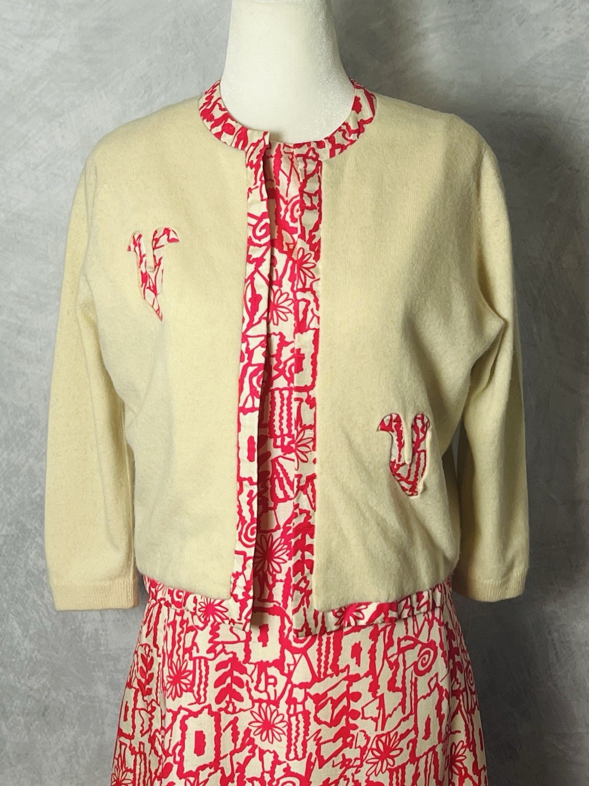 Vintage 1960’s Doncaster Pink & White Silk Shift Dress w/ Cashmere Cardigan Sz M