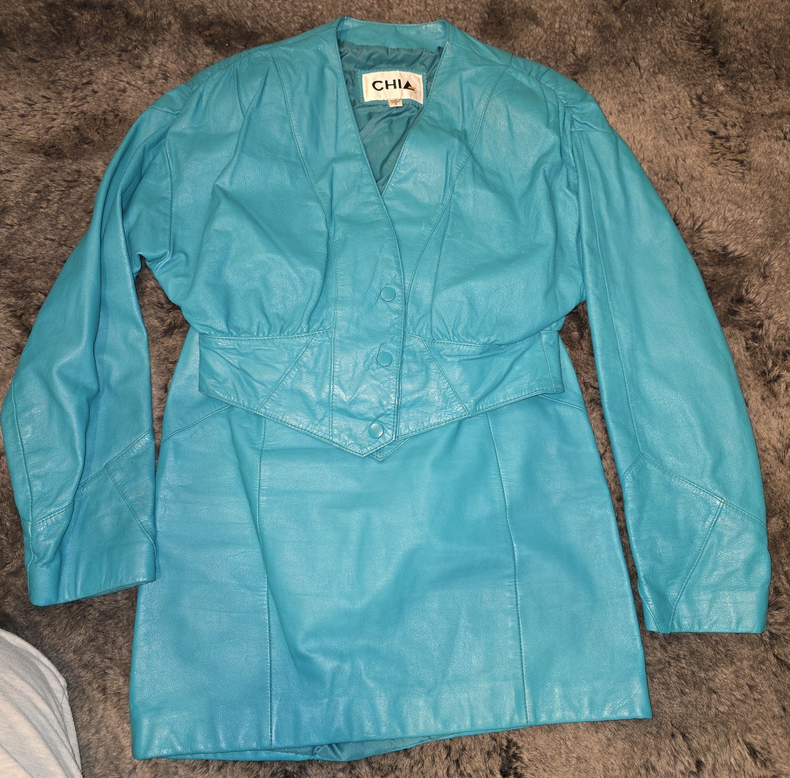Vintage Chia 100% Leather Jacket and Skirt Set Women’s