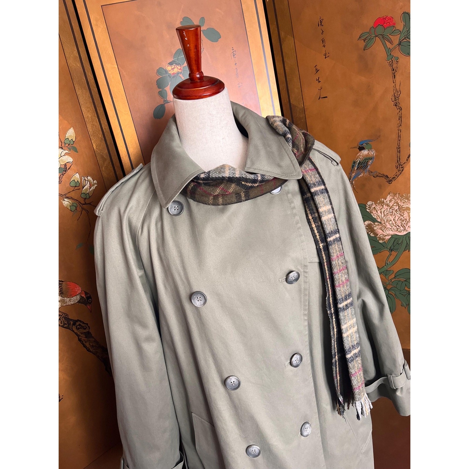 Limited Edition London fog trench coat in green, size 16