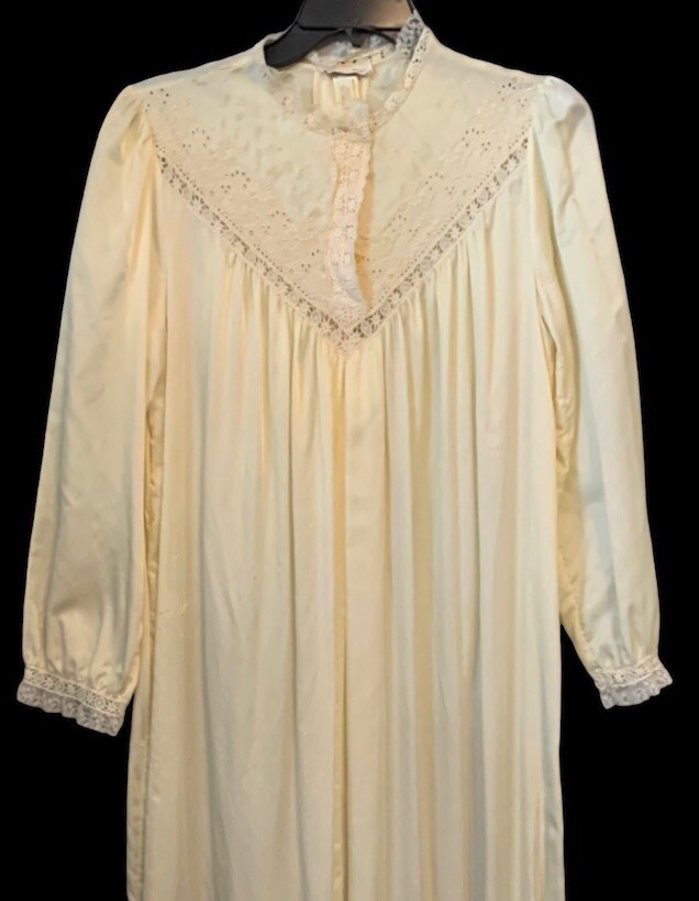 VTG Christian Dior Ivory Union timeless gown prairie cottagecore embroidery lace