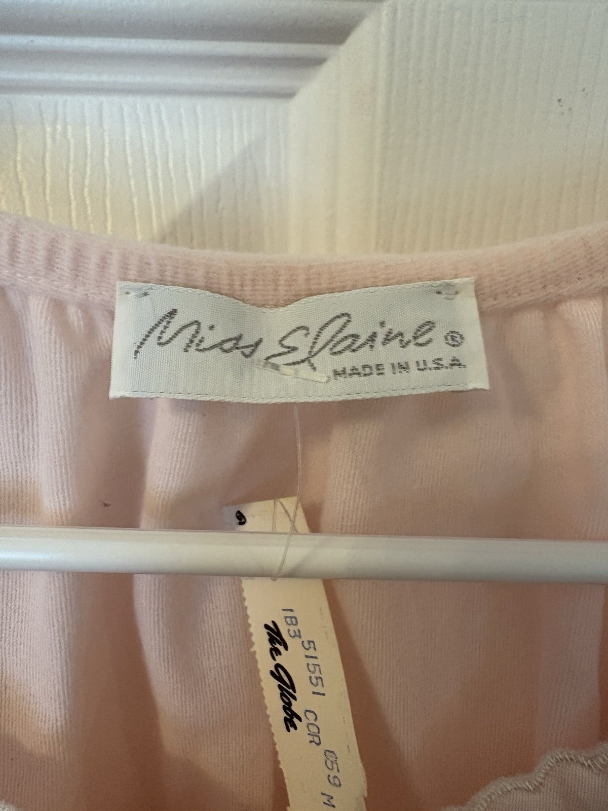 VTG Miss Elaine Nightgown With Floral Embroidery Sleeved Lace Trim Sz MED NEW!