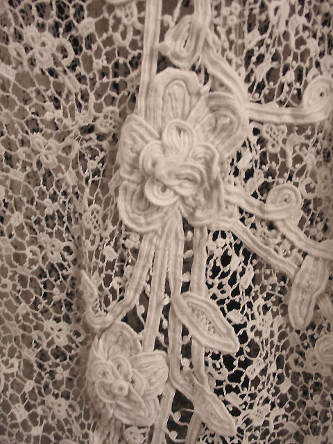 EXCEPTIONAL RARE FRENCH VICTORIAN ERA IRISH CROCHET LACE WEDDING DRESS SIZE 4-6
